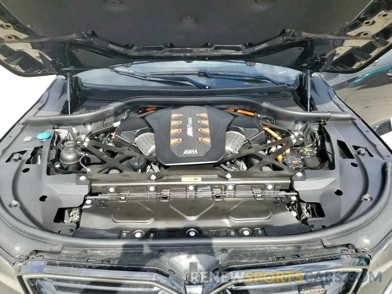 12 fotografías del automóvil dañado 5YM23CS06P9S62603 BMW XM 2023
