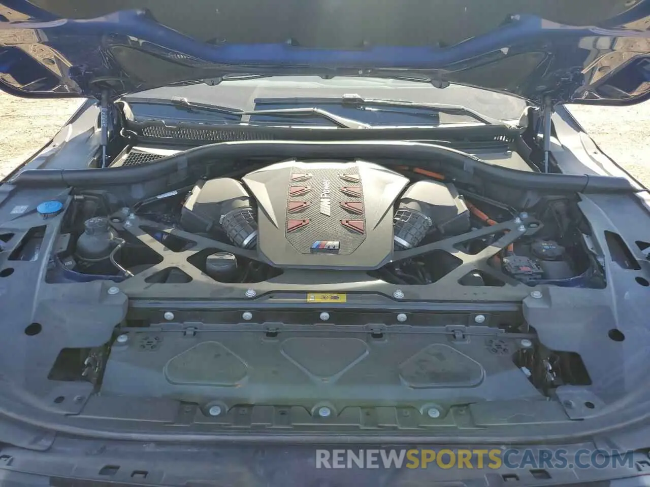 12 fotografías del automóvil dañado 5YM23CS07P9S31800 BMW XM 2023