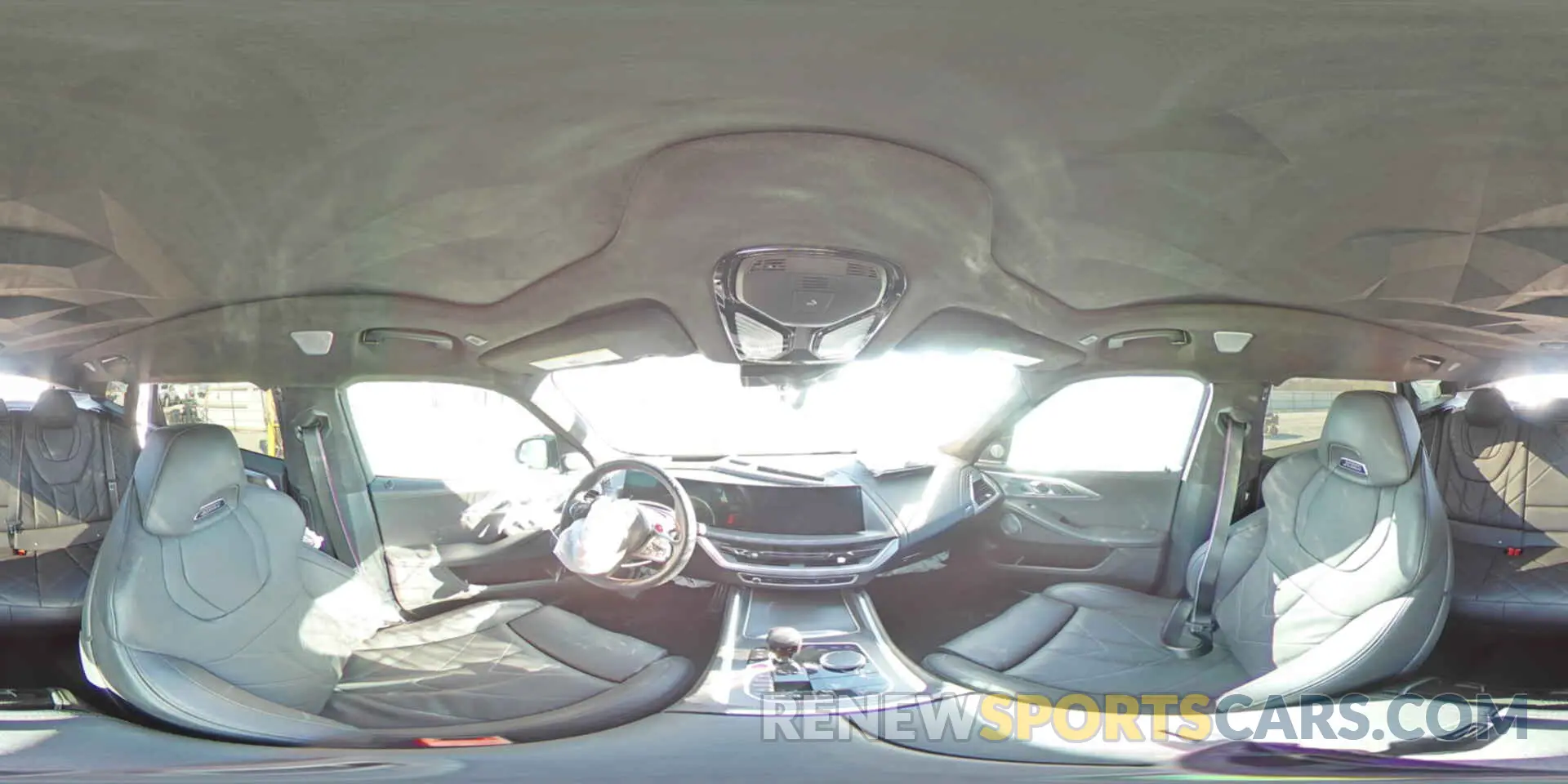 14 fotografías del automóvil dañado 5YM23CS09P9S54169 BMW XM 2023