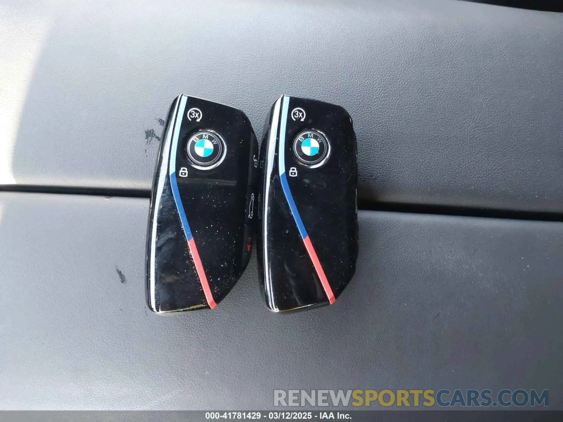 11 fotografías del automóvil dañado 5YM23CS0XR9U58952 BMW XM 2024