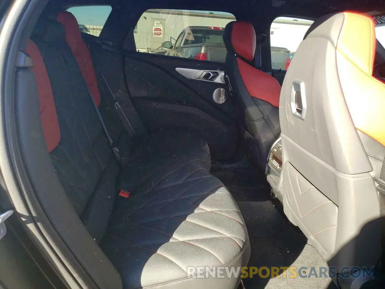11 fotografías del automóvil dañado 5YM33CS07R9U67614 BMW XM LABEL 2024