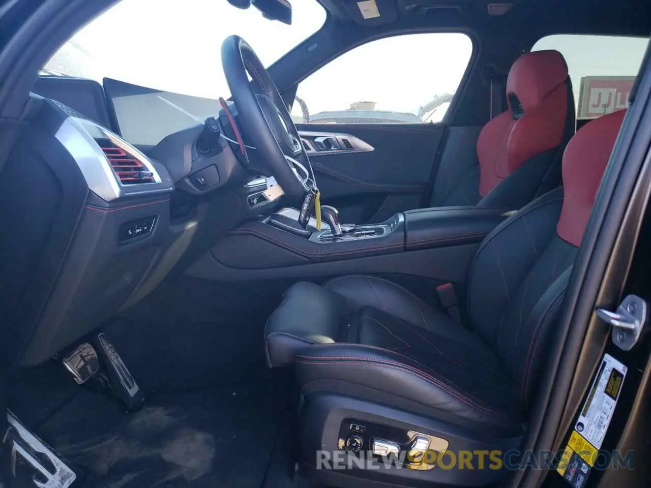 7 fotografías del automóvil dañado 5YM33CS07R9U67614 BMW XM LABEL 2024