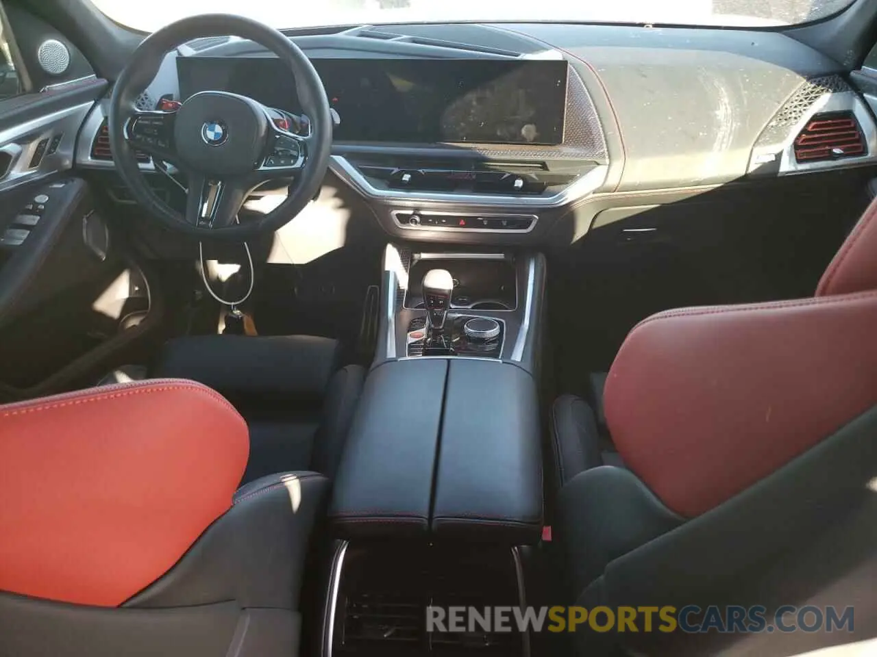 8 fotografías del automóvil dañado 5YM33CS07R9U67614 BMW XM LABEL 2024