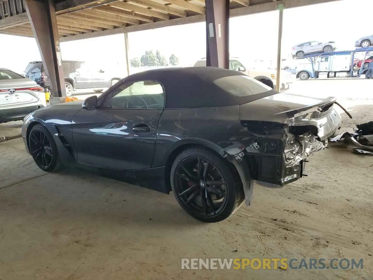 2 fotografías del automóvil dañado WBAHF9C05SWY43531 BMW Z4 2025