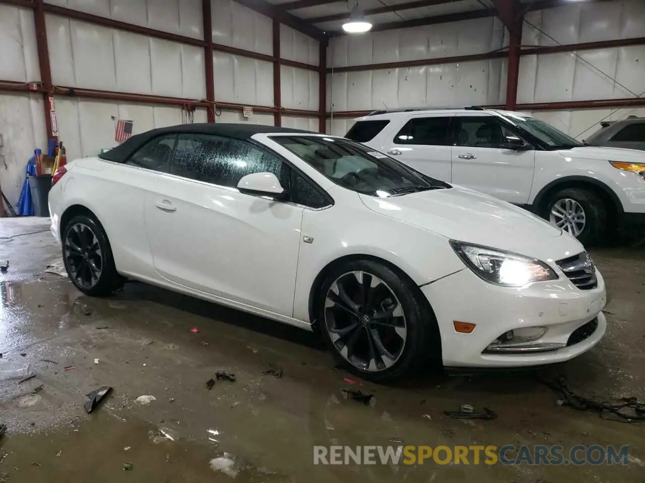 4 fotografías del automóvil dañado W04WH3N52KG304914 BUICK CASCADA 2019