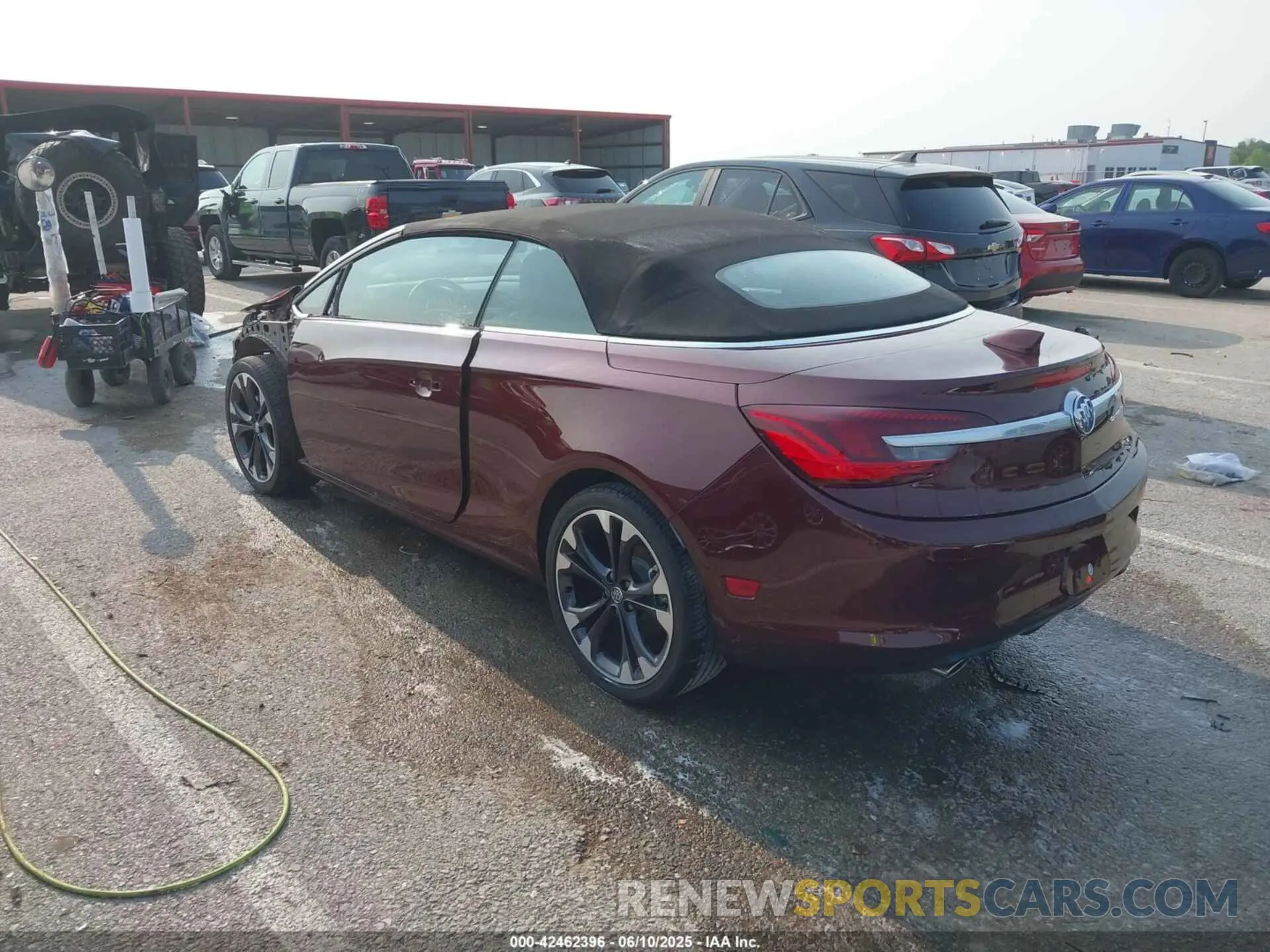 3 fotografías del automóvil dañado W04WH3N56KG317827 BUICK CASCADA 2019