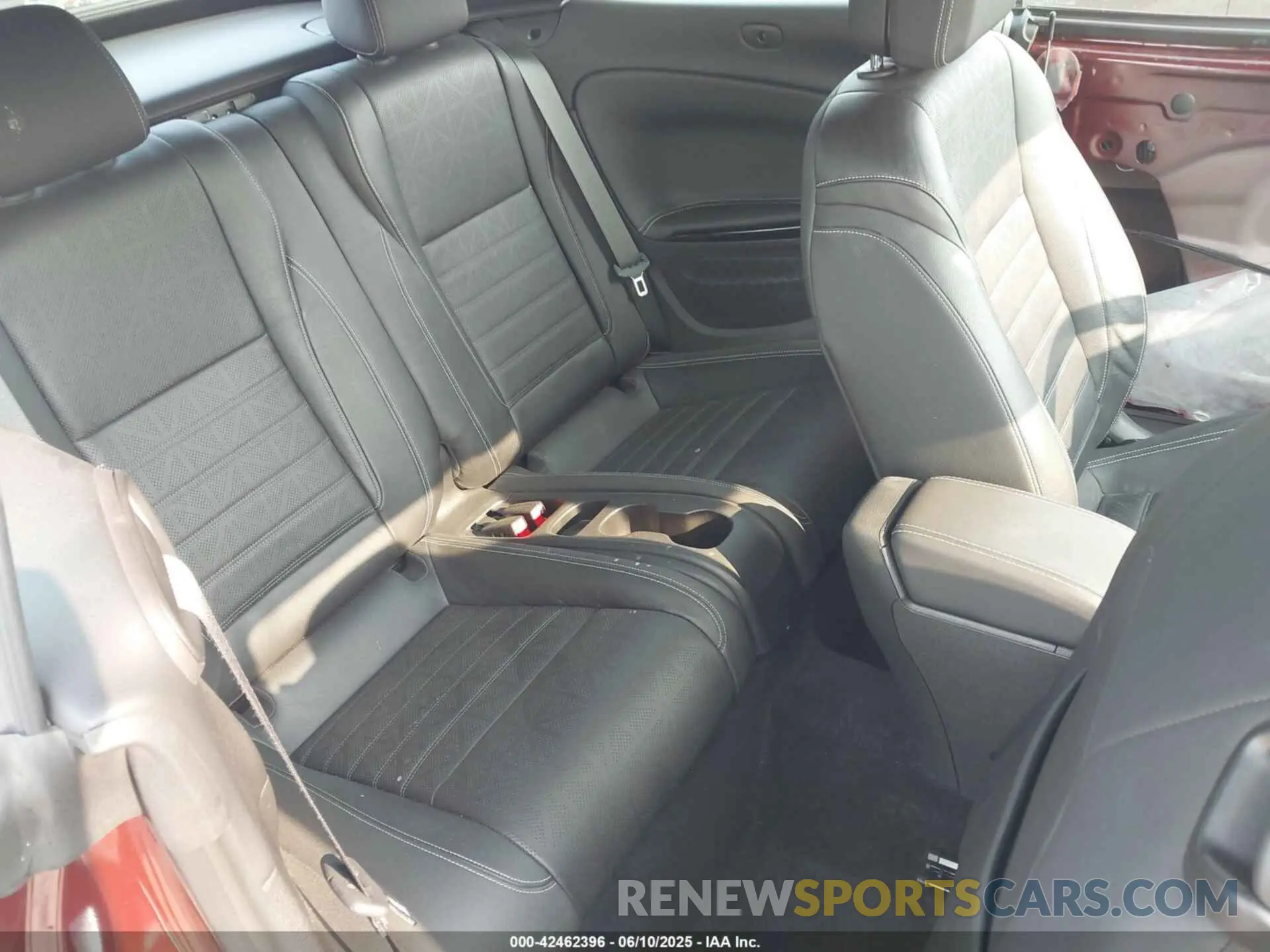 8 fotografías del automóvil dañado W04WH3N56KG317827 BUICK CASCADA 2019