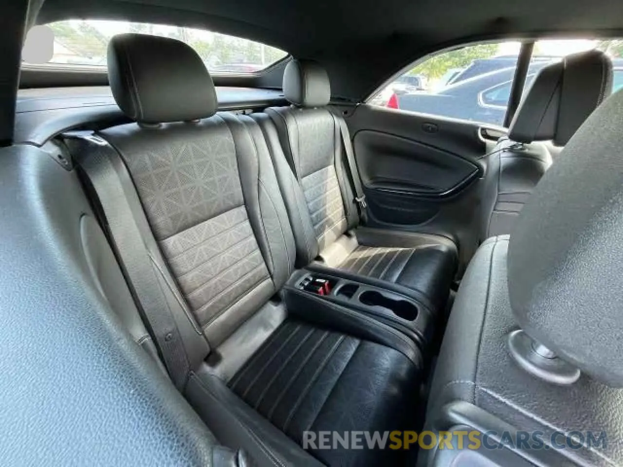 6 fotografías del automóvil dañado W04WH3N56KG370754 BUICK CASCADA 2019