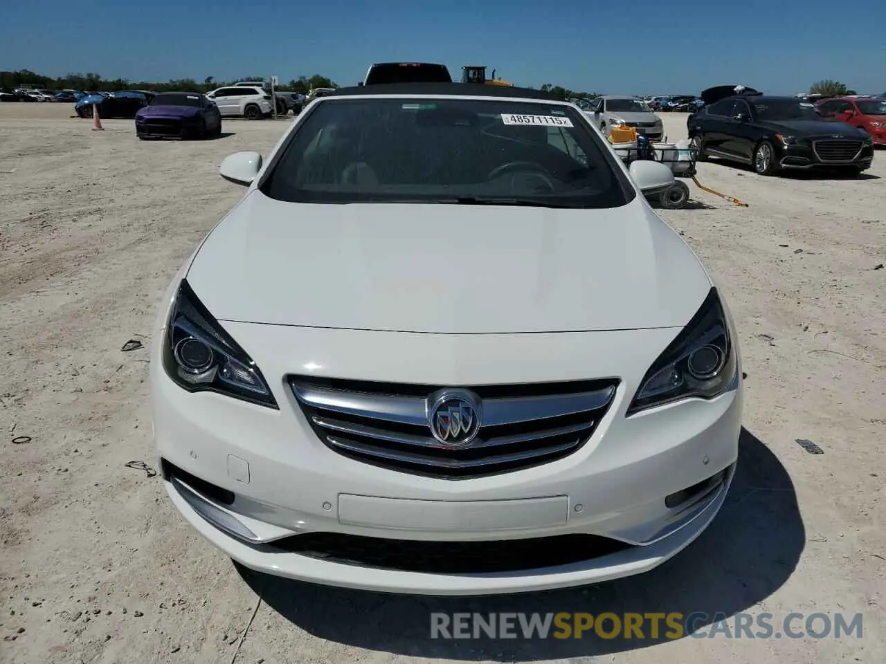 5 fotografías del automóvil dañado W04WJ3N51KG320591 BUICK CASCADA 2019