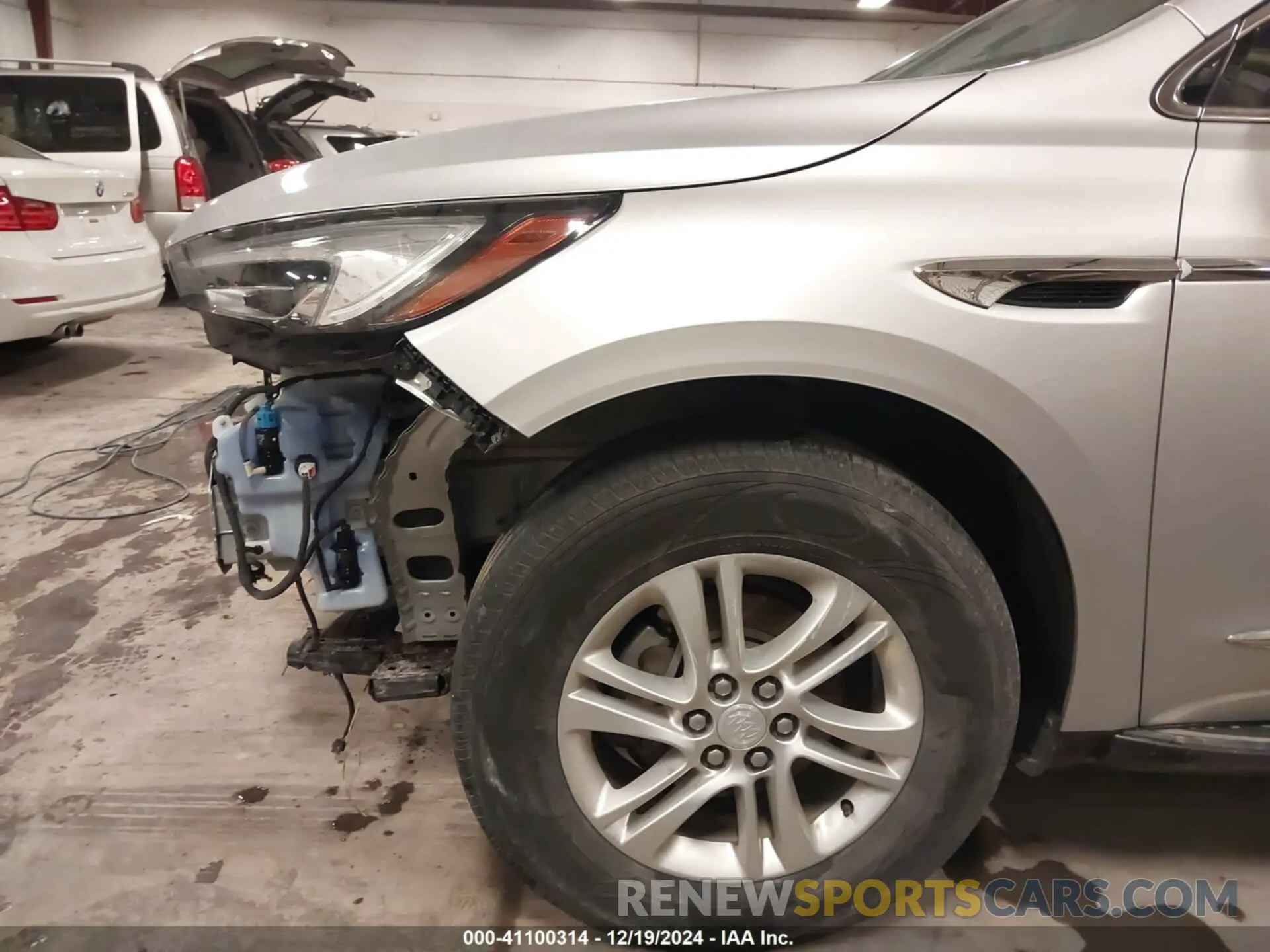 19 fotografías del automóvil dañado 5GAERAKWXKJ121958 BUICK ENCLAVE 2019