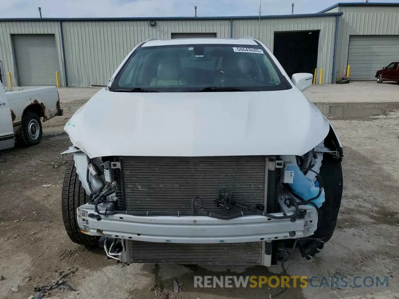 5 fotografías del automóvil dañado 5GAERBKW4KJ243656 BUICK ENCLAVE 2019