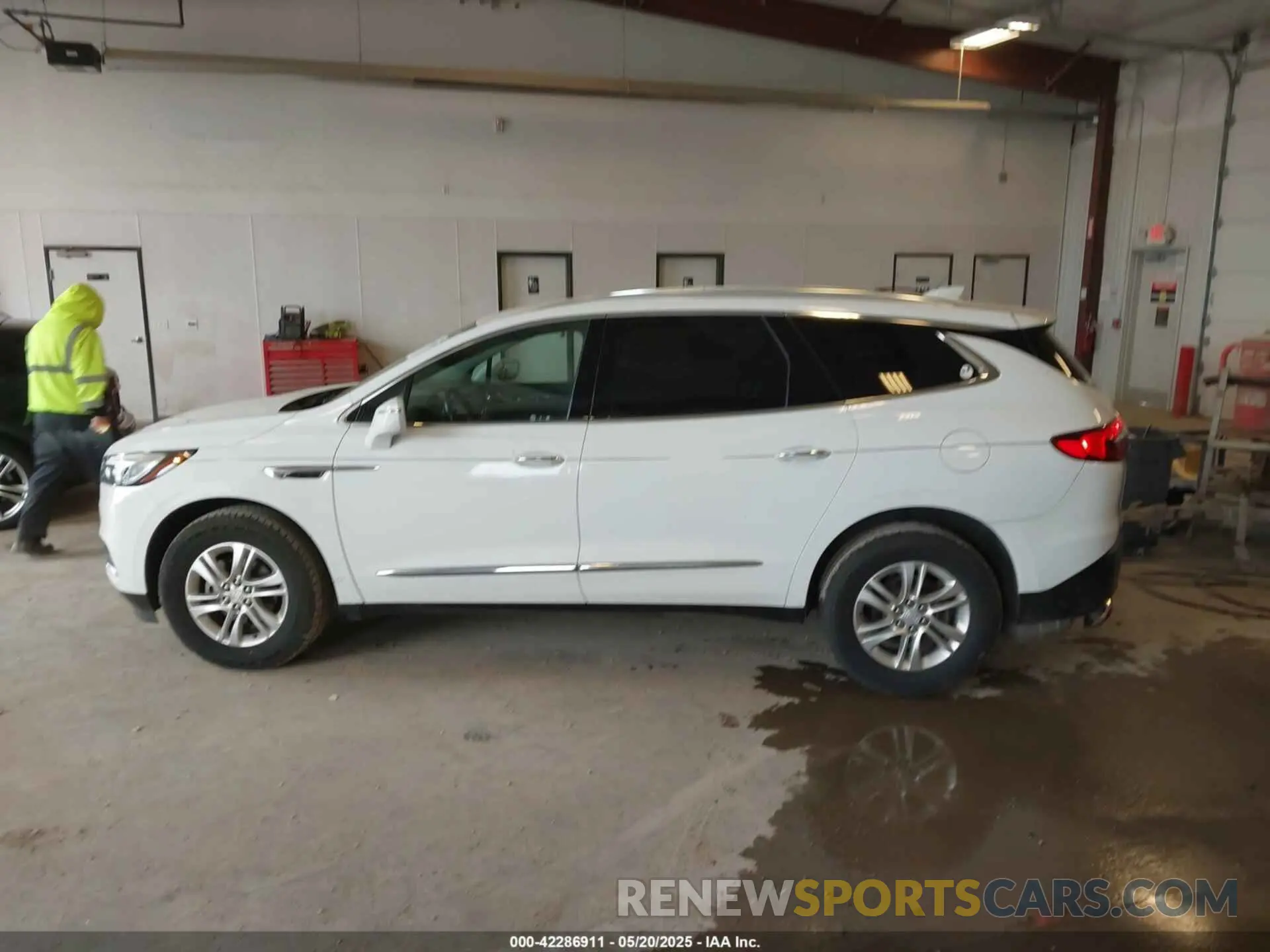 14 fotografías del automóvil dañado 5GAERBKW5KJ162844 BUICK ENCLAVE 2019