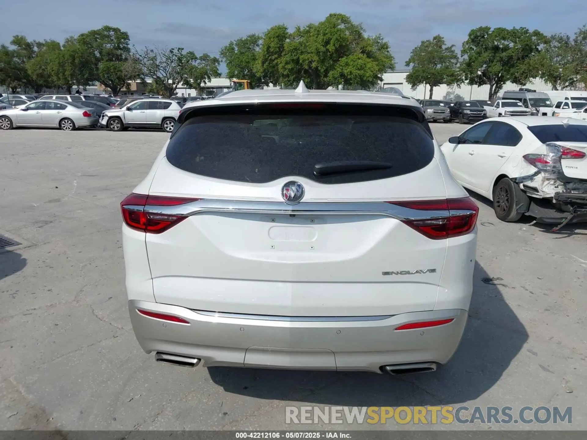 16 fotografías del automóvil dañado 5GAERBKW6KJ303162 BUICK ENCLAVE 2019