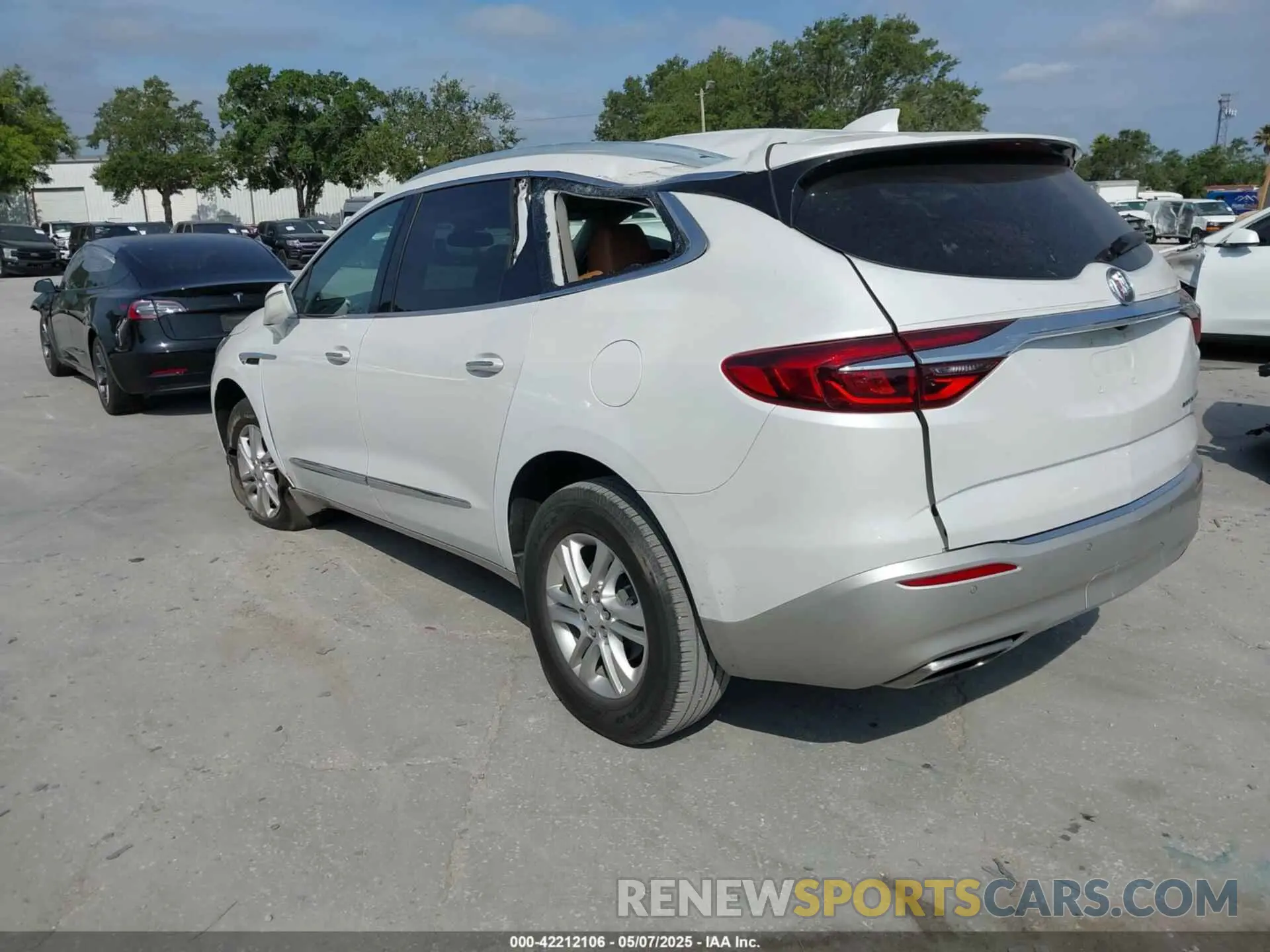 3 fotografías del automóvil dañado 5GAERBKW6KJ303162 BUICK ENCLAVE 2019