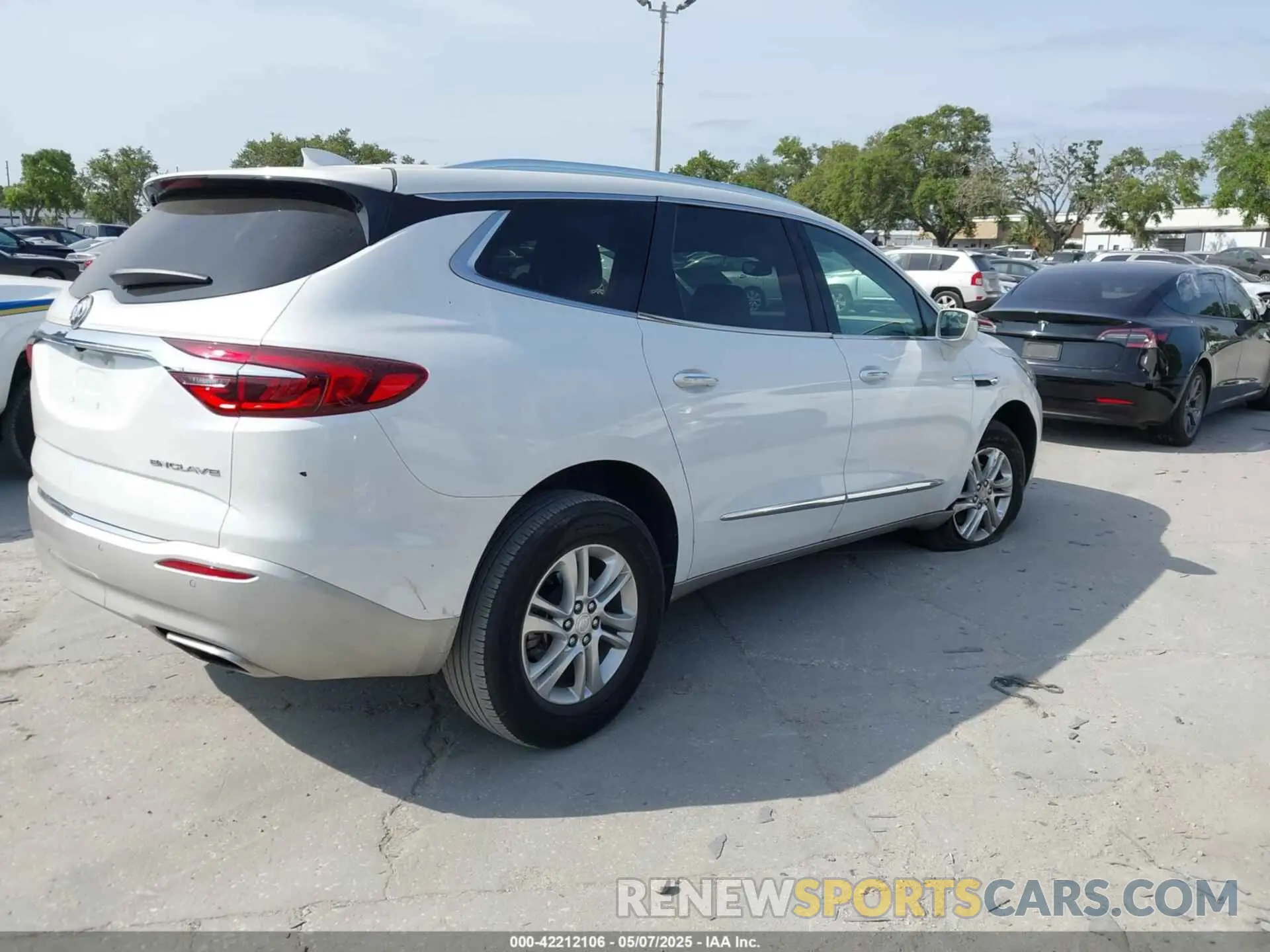 4 fotografías del automóvil dañado 5GAERBKW6KJ303162 BUICK ENCLAVE 2019
