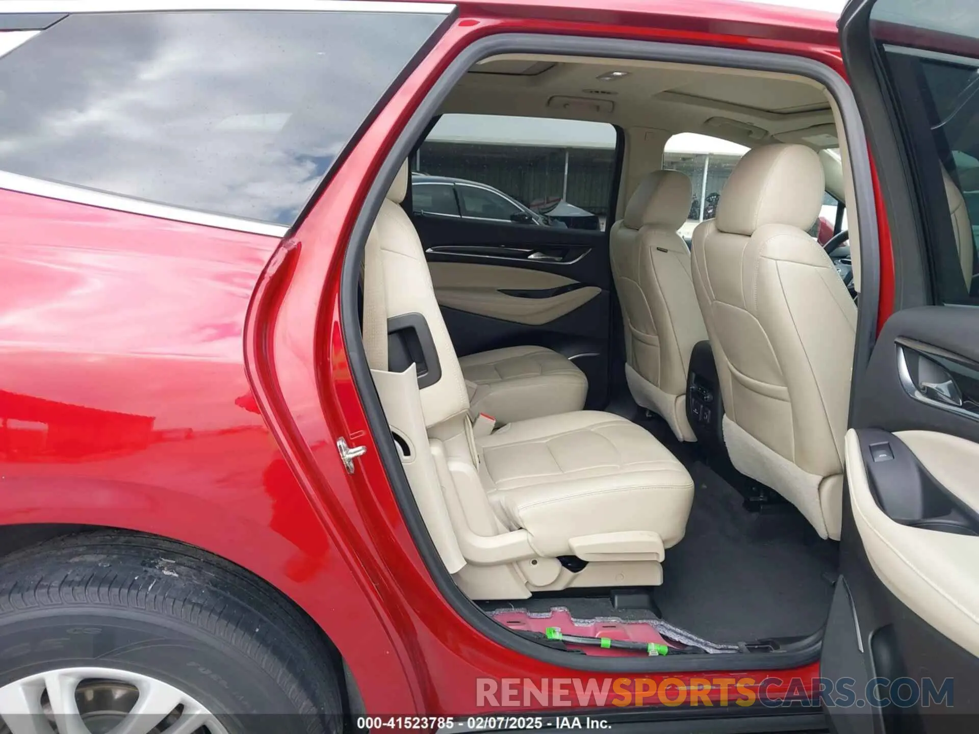 8 fotografías del automóvil dañado 5GAERBKW7KJ172825 BUICK ENCLAVE 2019
