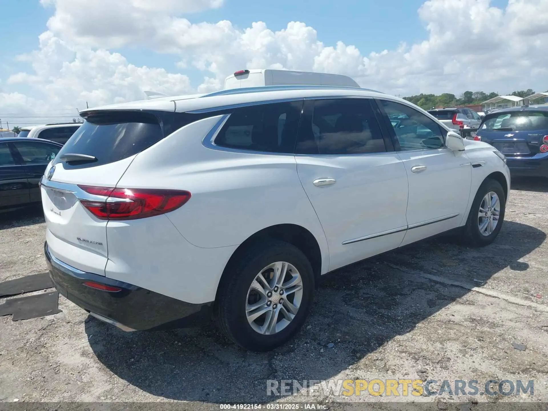 4 fotografías del automóvil dañado 5GAERBKW9KJ133105 BUICK ENCLAVE 2019