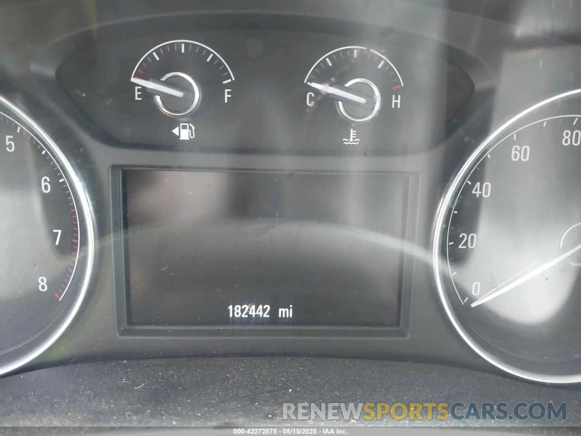 15 fotografías del automóvil dañado 5GAERBKWXKJ270635 BUICK ENCLAVE 2019