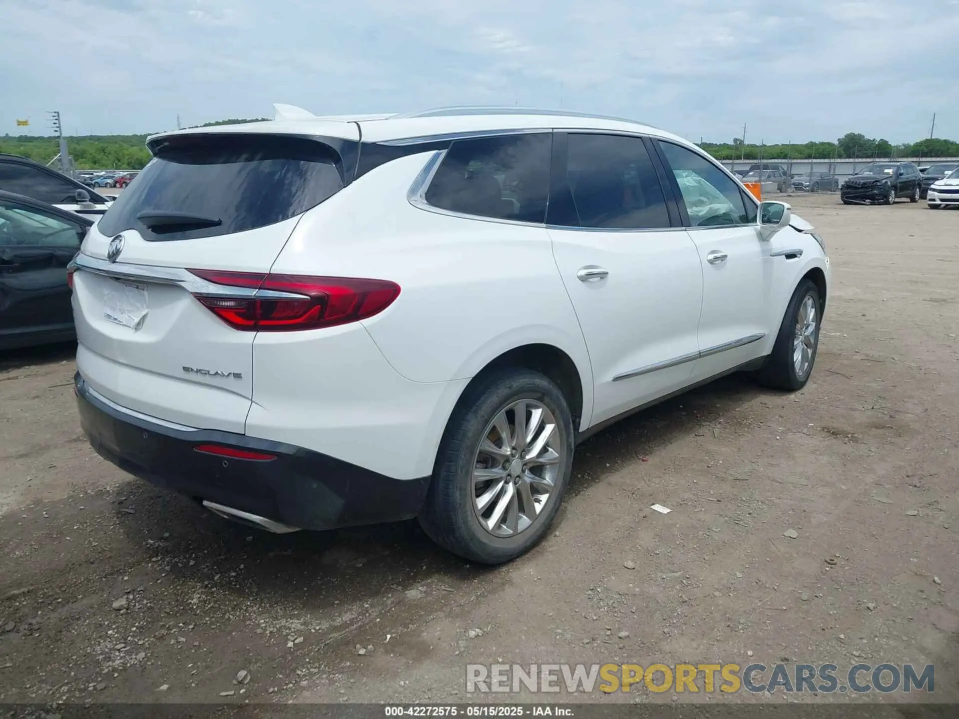 4 fotografías del automóvil dañado 5GAERBKWXKJ270635 BUICK ENCLAVE 2019