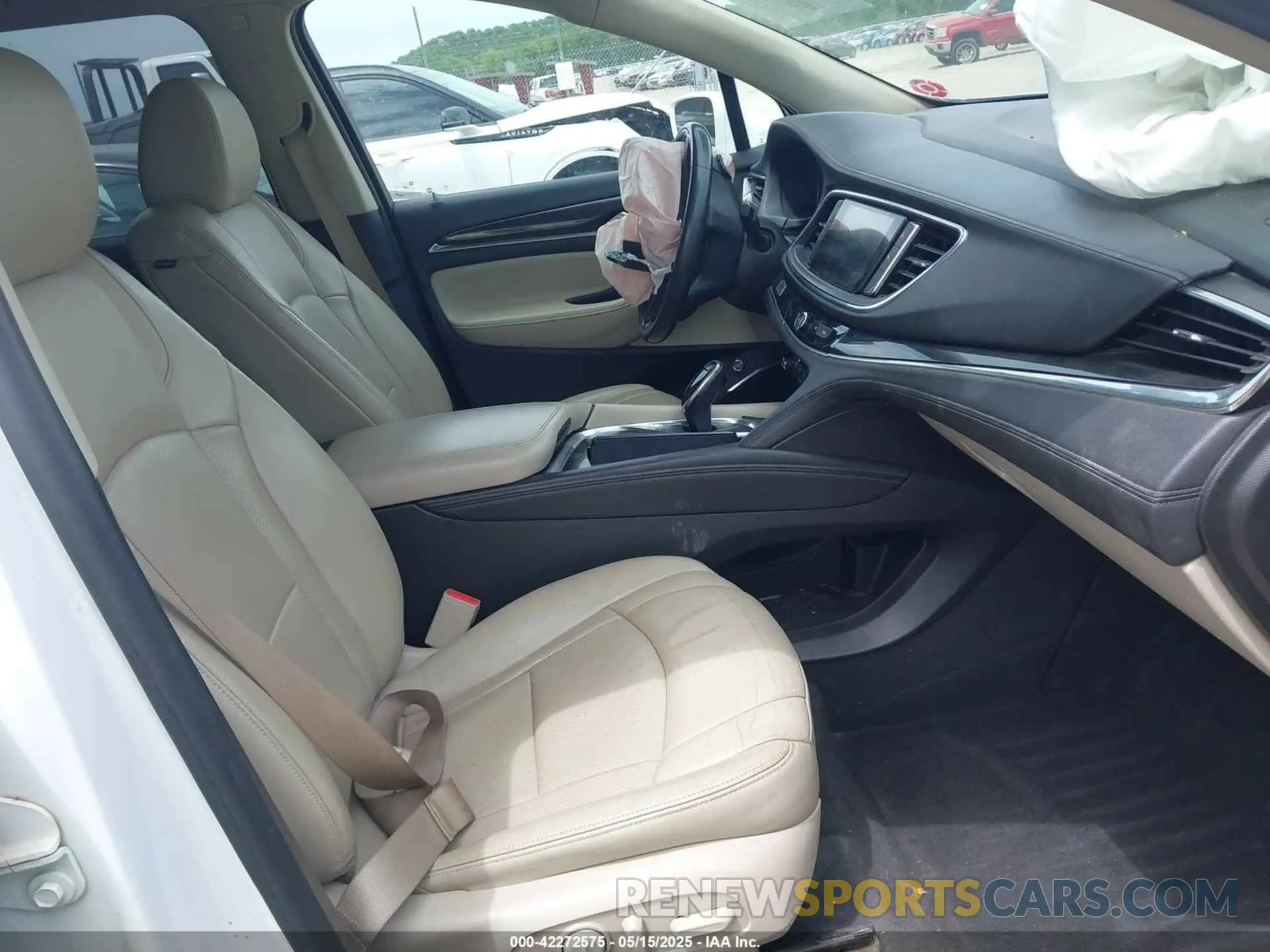 5 fotografías del automóvil dañado 5GAERBKWXKJ270635 BUICK ENCLAVE 2019