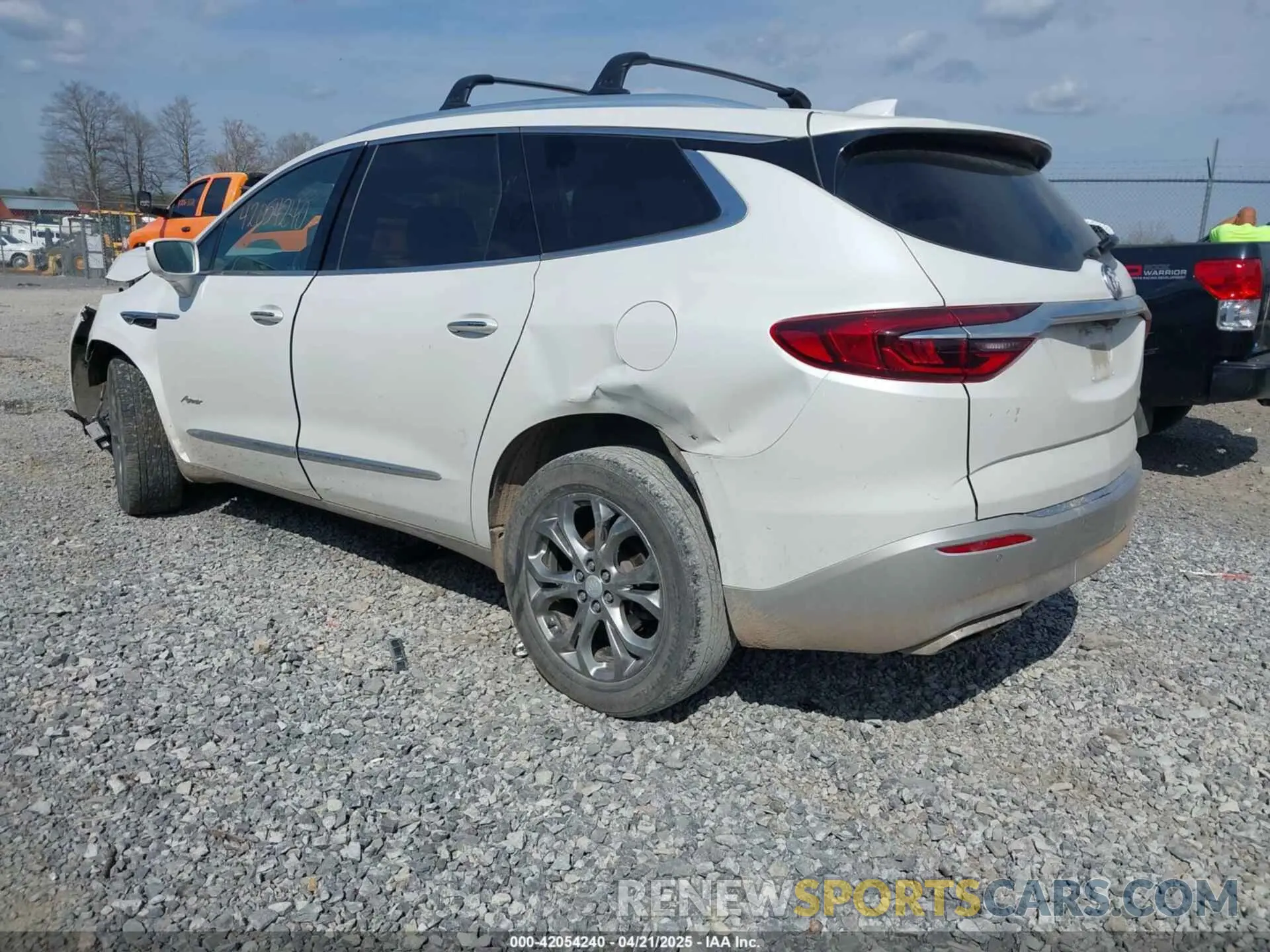 3 fotografías del automóvil dañado 5GAEVCKW5KJ200249 BUICK ENCLAVE 2019