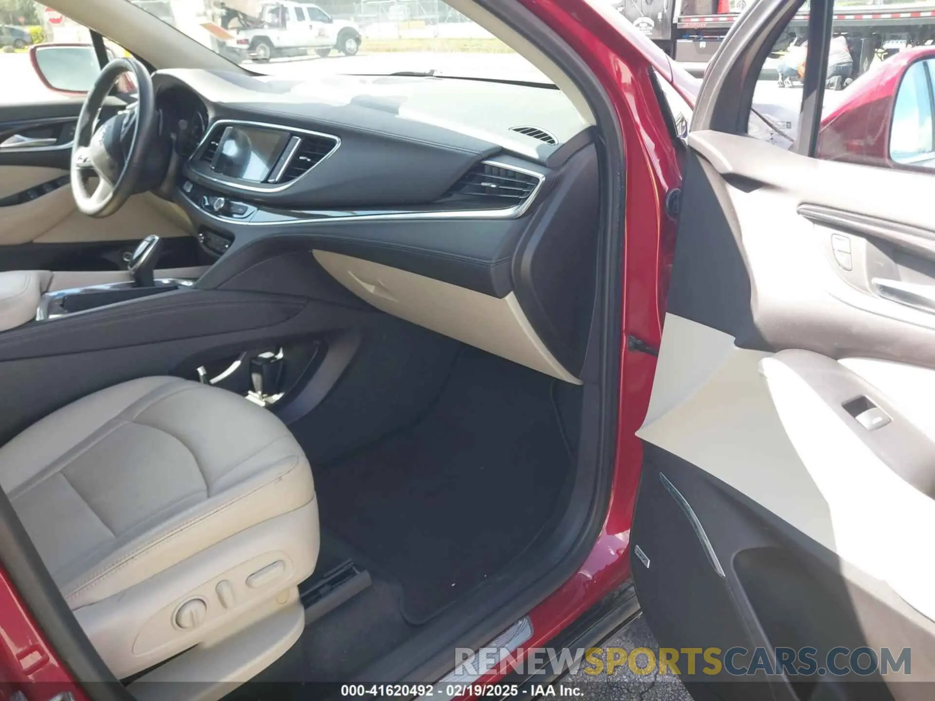 5 fotografías del automóvil dañado 5GAERBKW5LJ164627 BUICK ENCLAVE 2020