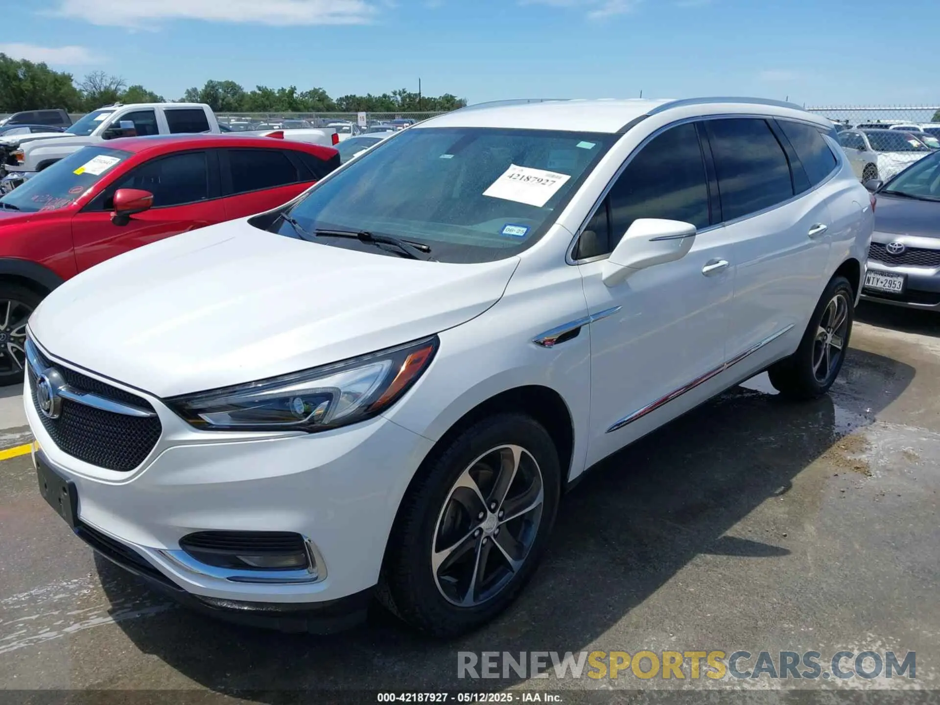 2 fotografías del automóvil dañado 5GAERBKW8LJ159020 BUICK ENCLAVE 2020