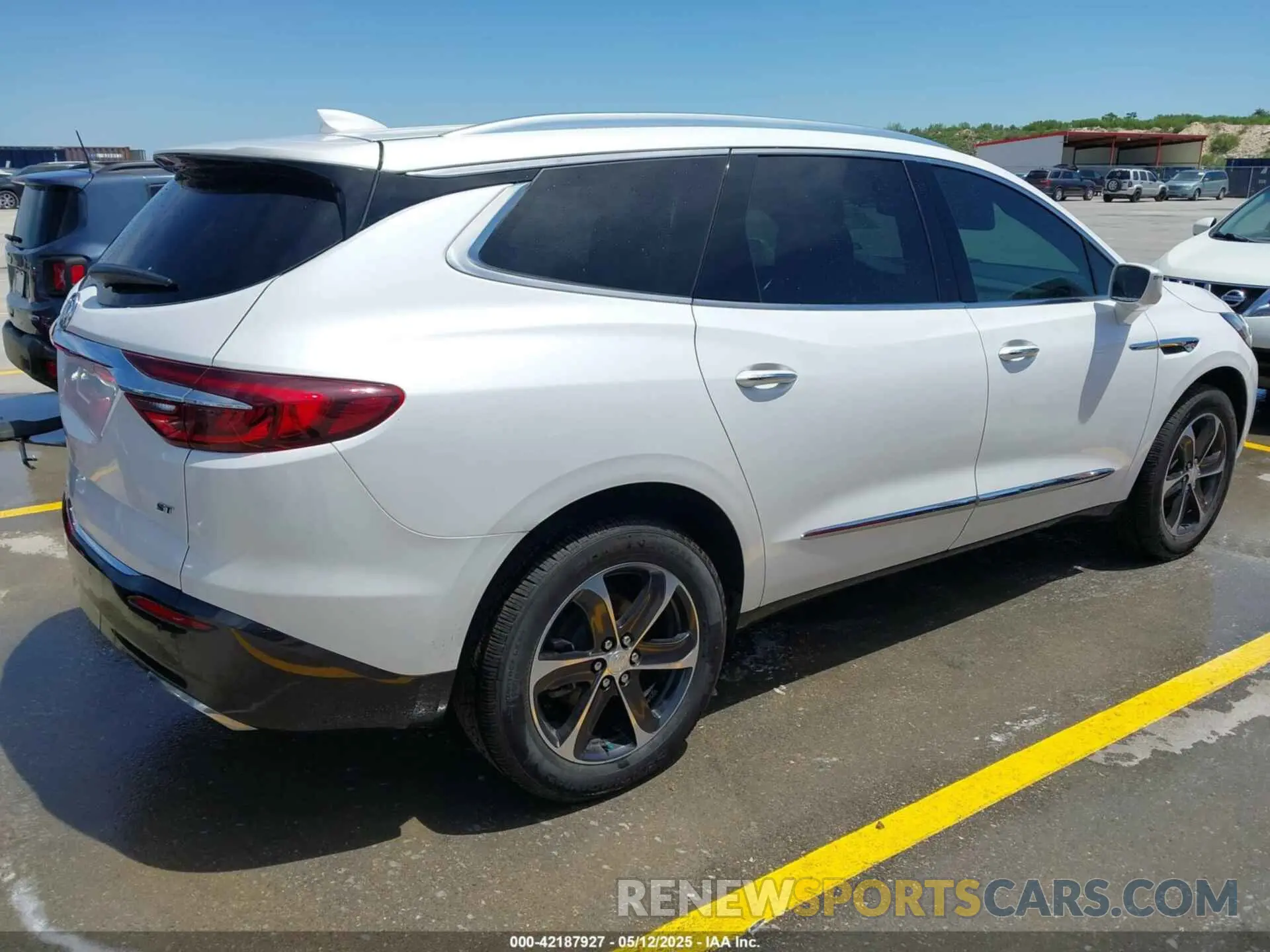 4 fotografías del automóvil dañado 5GAERBKW8LJ159020 BUICK ENCLAVE 2020