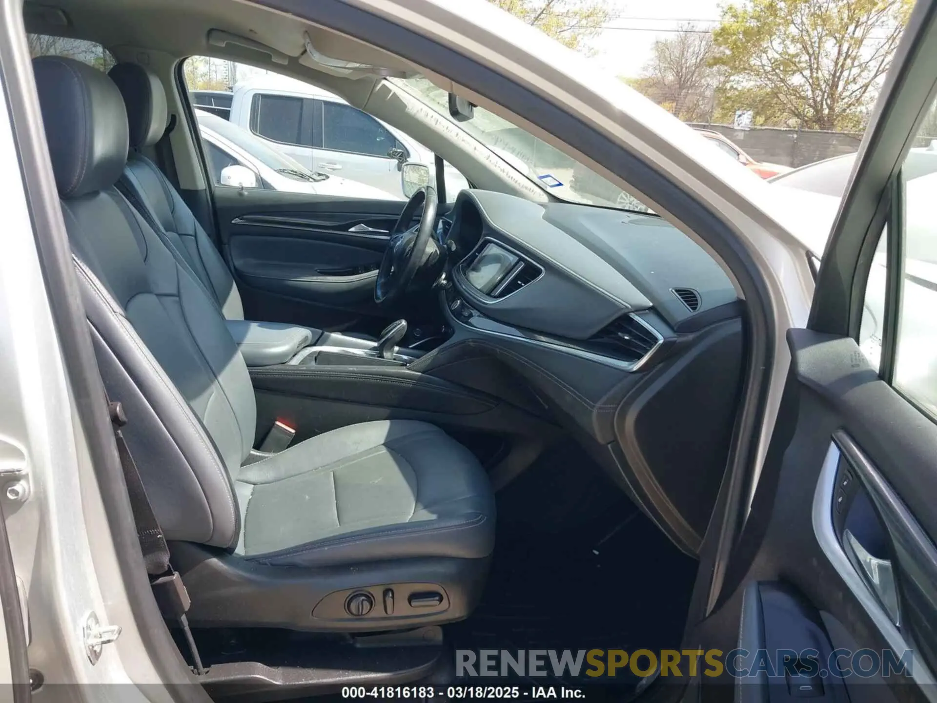 5 fotografías del automóvil dañado 5GAERBKWXLJ103371 BUICK ENCLAVE 2020