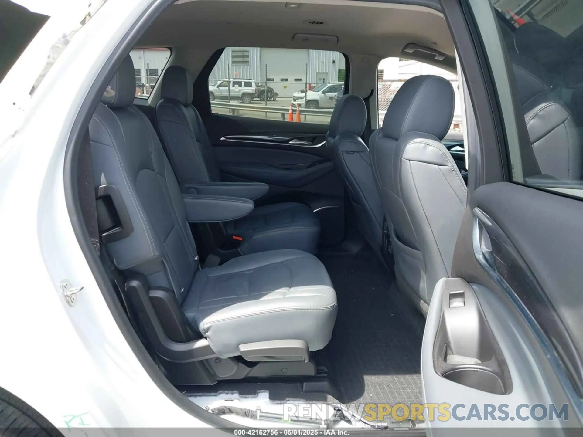 8 fotografías del automóvil dañado 5GAEVAKW0LJ136594 BUICK ENCLAVE 2020