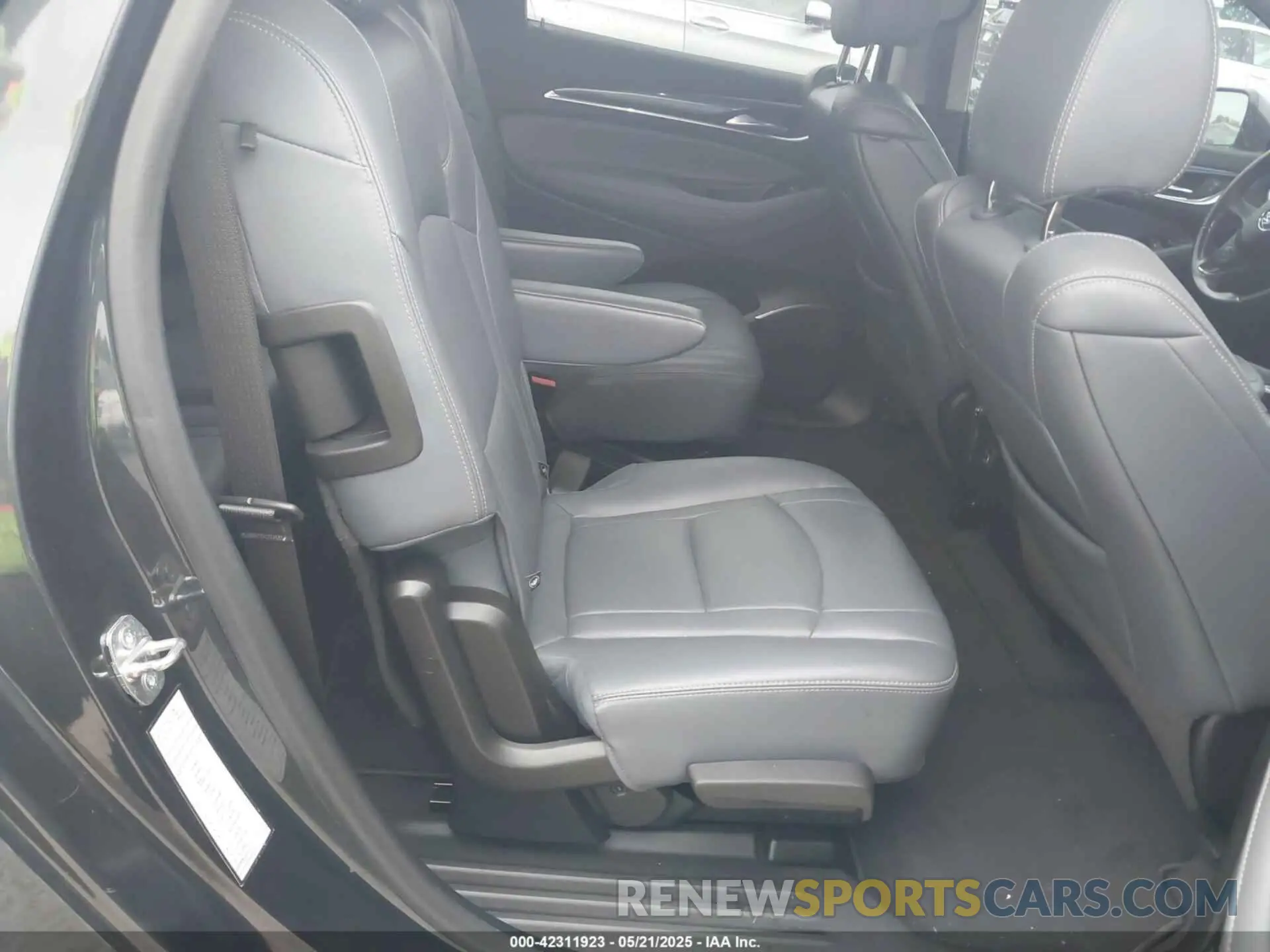 8 fotografías del automóvil dañado 5GAEVAKW1LJ244495 BUICK ENCLAVE 2020