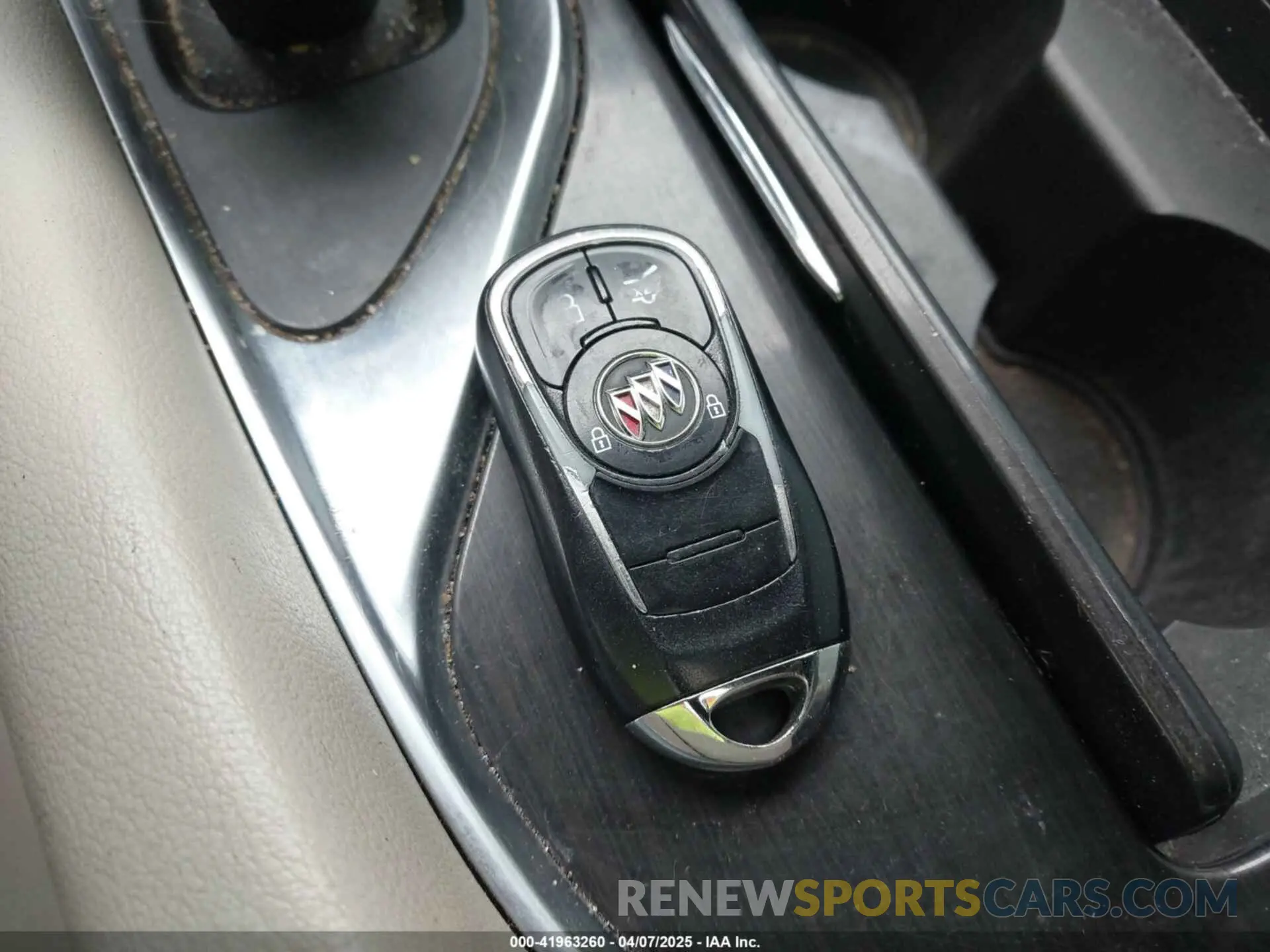11 fotografías del automóvil dañado 5GAEVAKW5LJ228512 BUICK ENCLAVE 2020