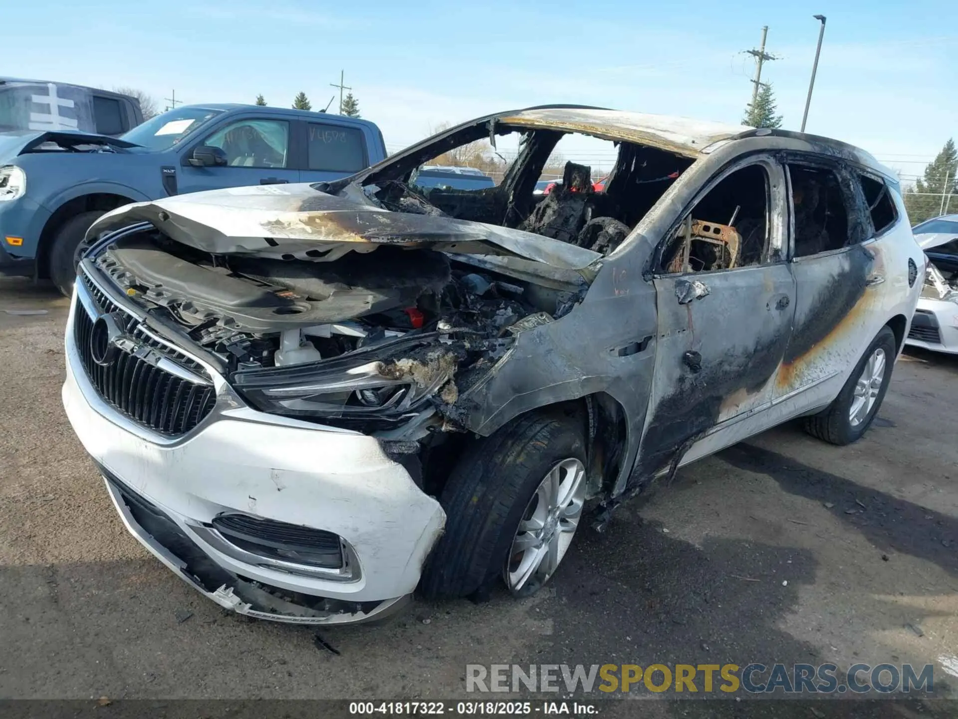 2 fotografías del automóvil dañado 5GAEVAKW6LJ221083 BUICK ENCLAVE 2020