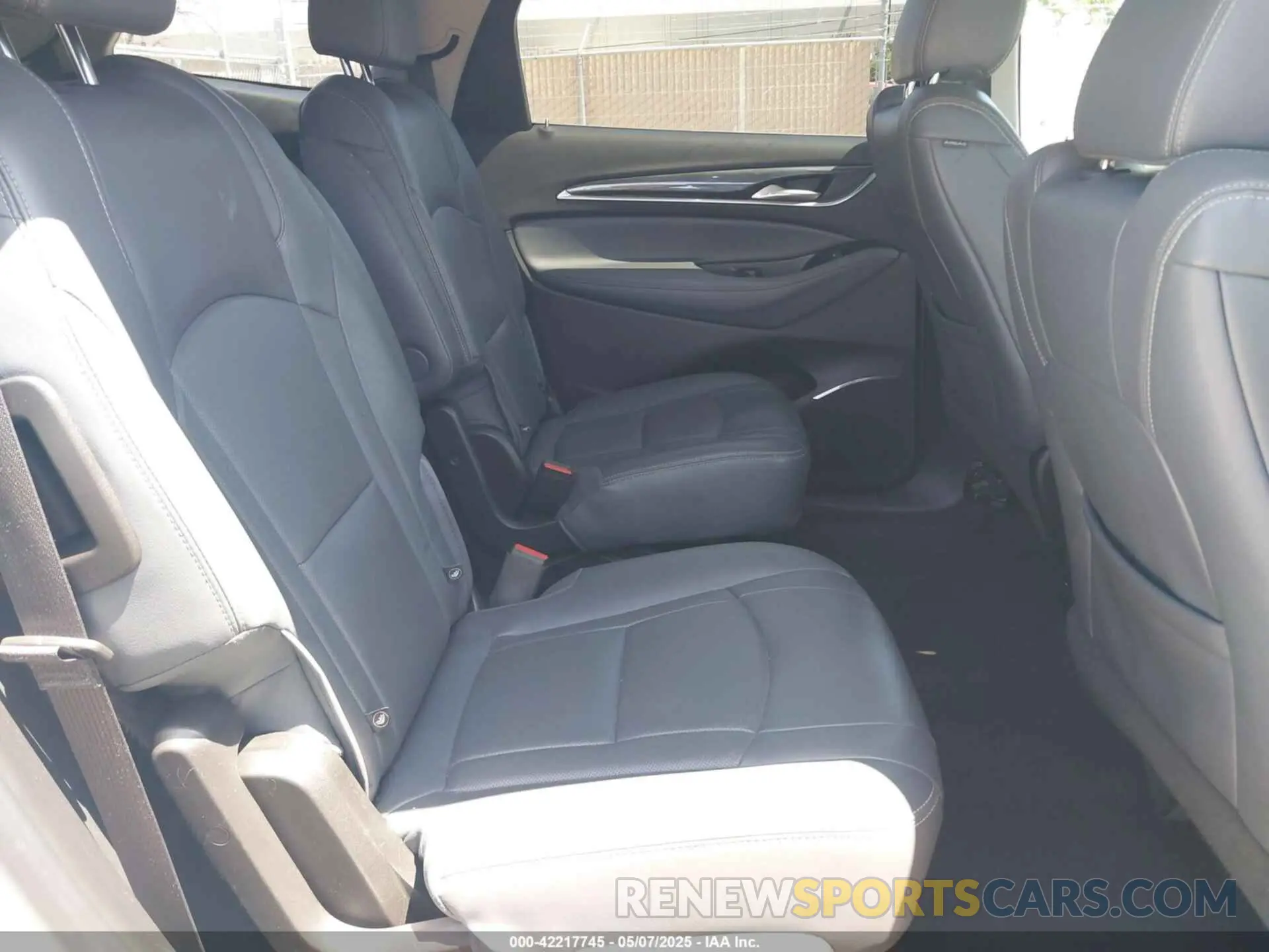 8 fotografías del automóvil dañado 5GAEVAKW7LJ107383 BUICK ENCLAVE 2020