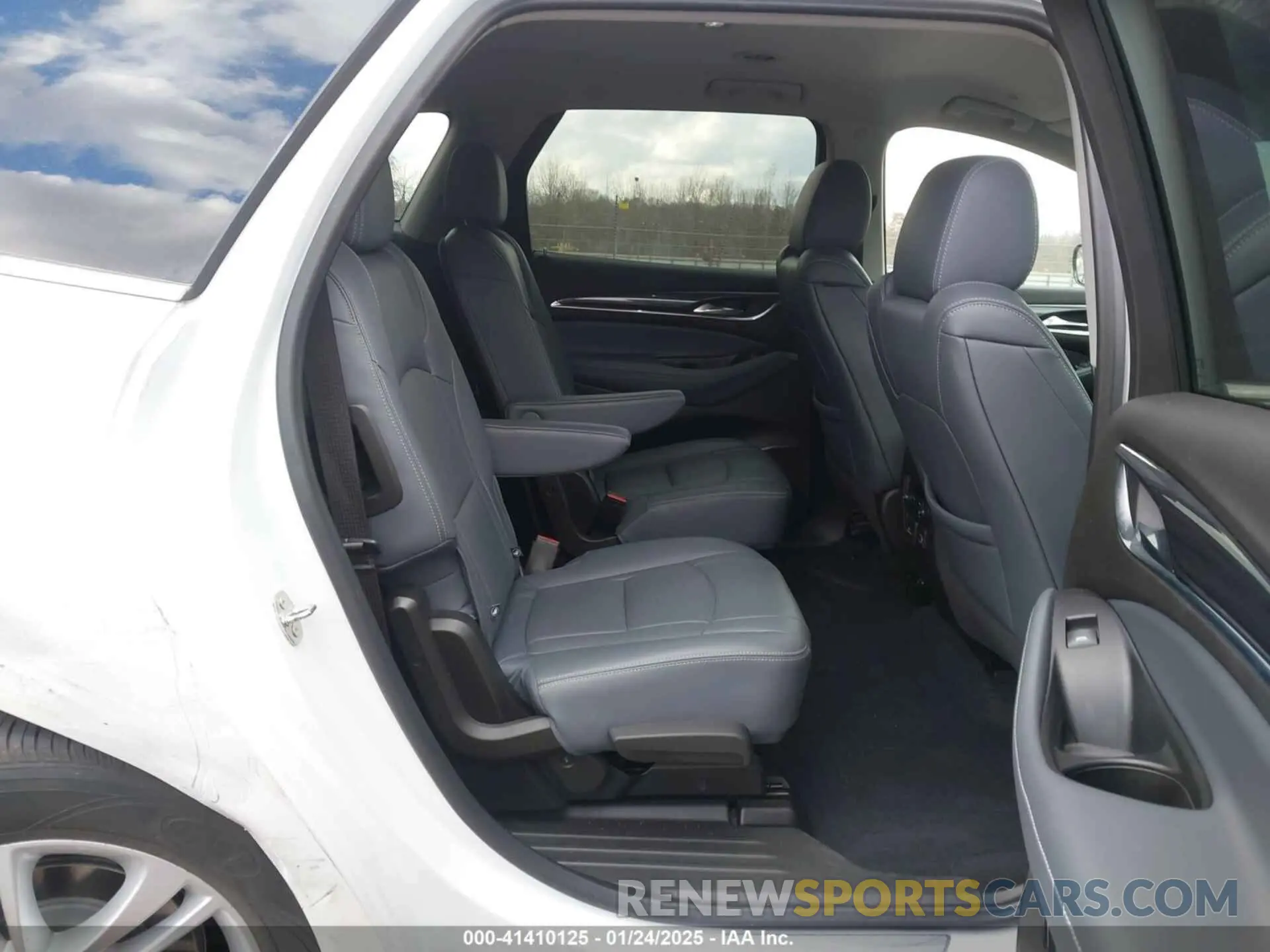 8 fotografías del automóvil dañado 5GAERBKWXMJ244958 BUICK ENCLAVE 2021