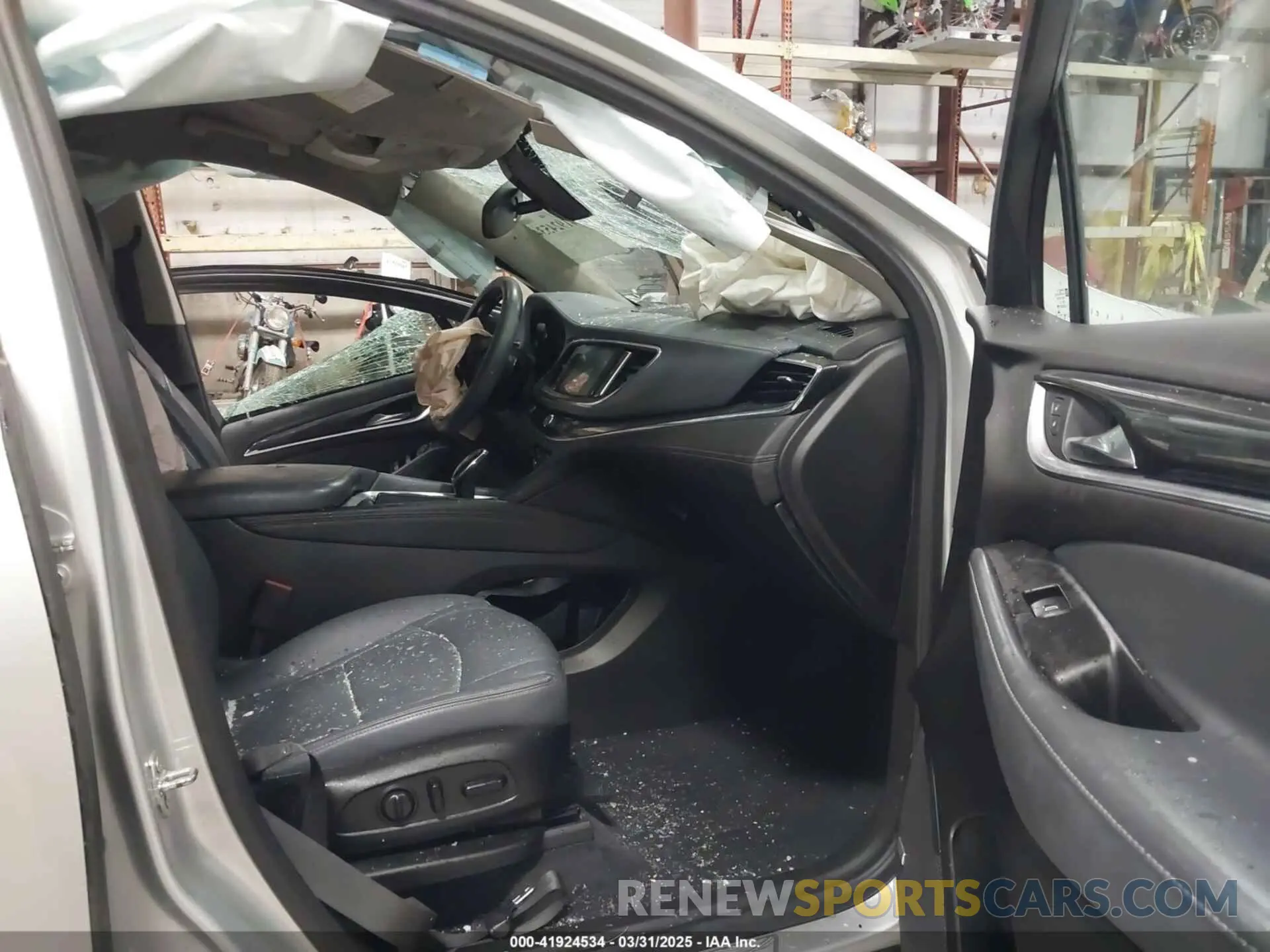5 fotografías del automóvil dañado 5GAEVAKW8MJ268164 BUICK ENCLAVE 2021