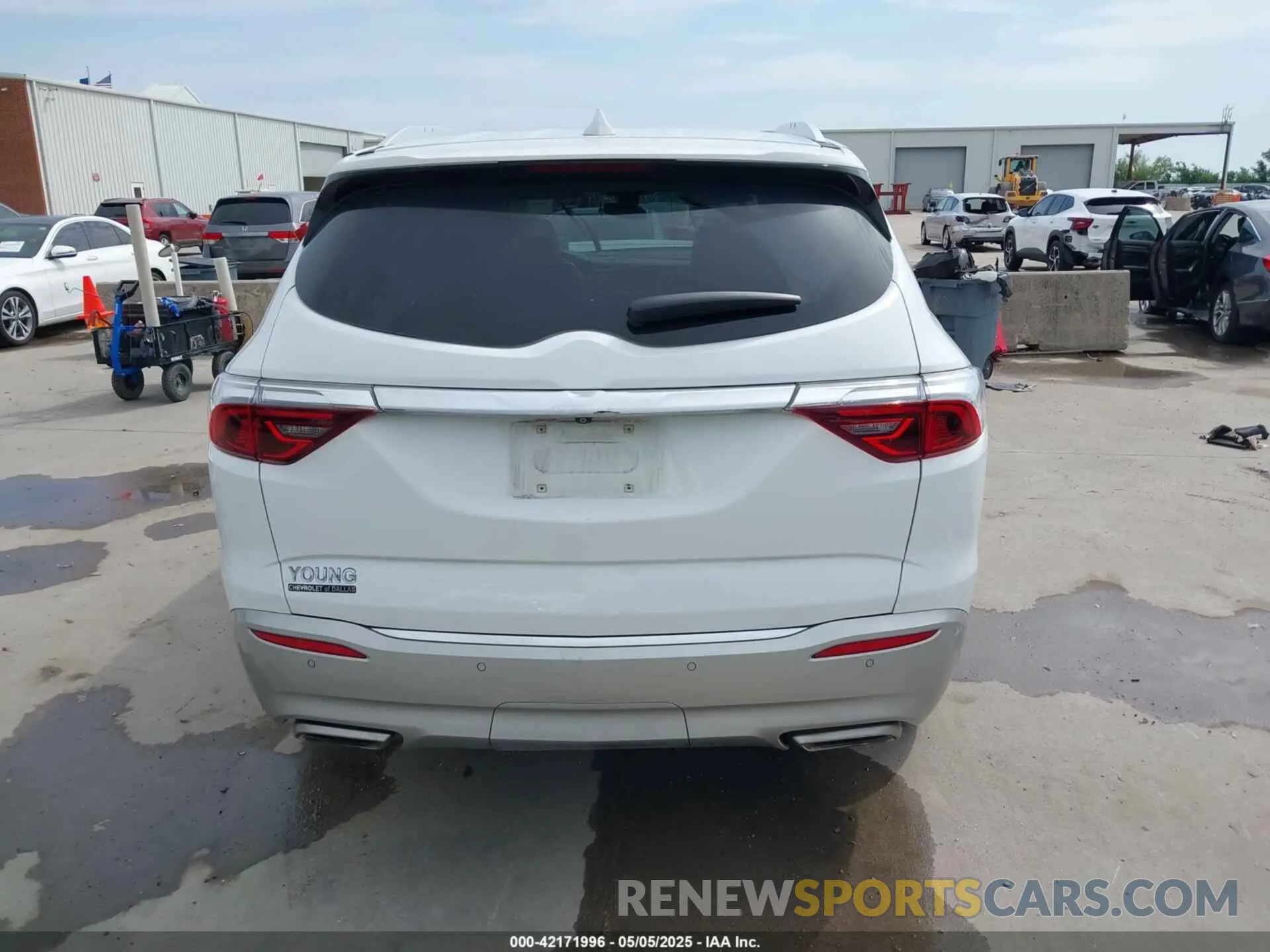 16 fotografías del automóvil dañado 5GAERBKW6NJ113463 BUICK ENCLAVE 2022