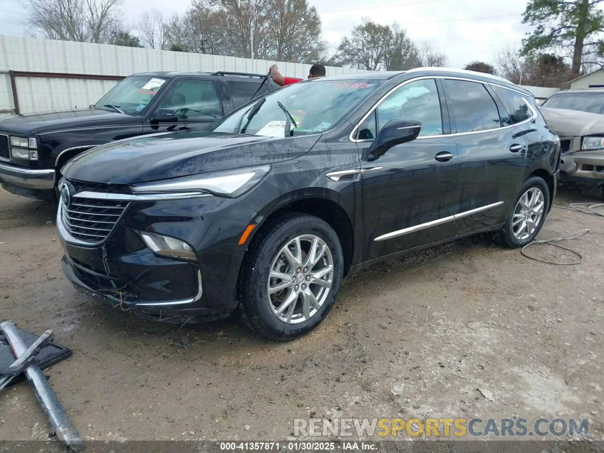 2 fotografías del automóvil dañado 5GAERBKW1PJ228250 BUICK ENCLAVE 2023