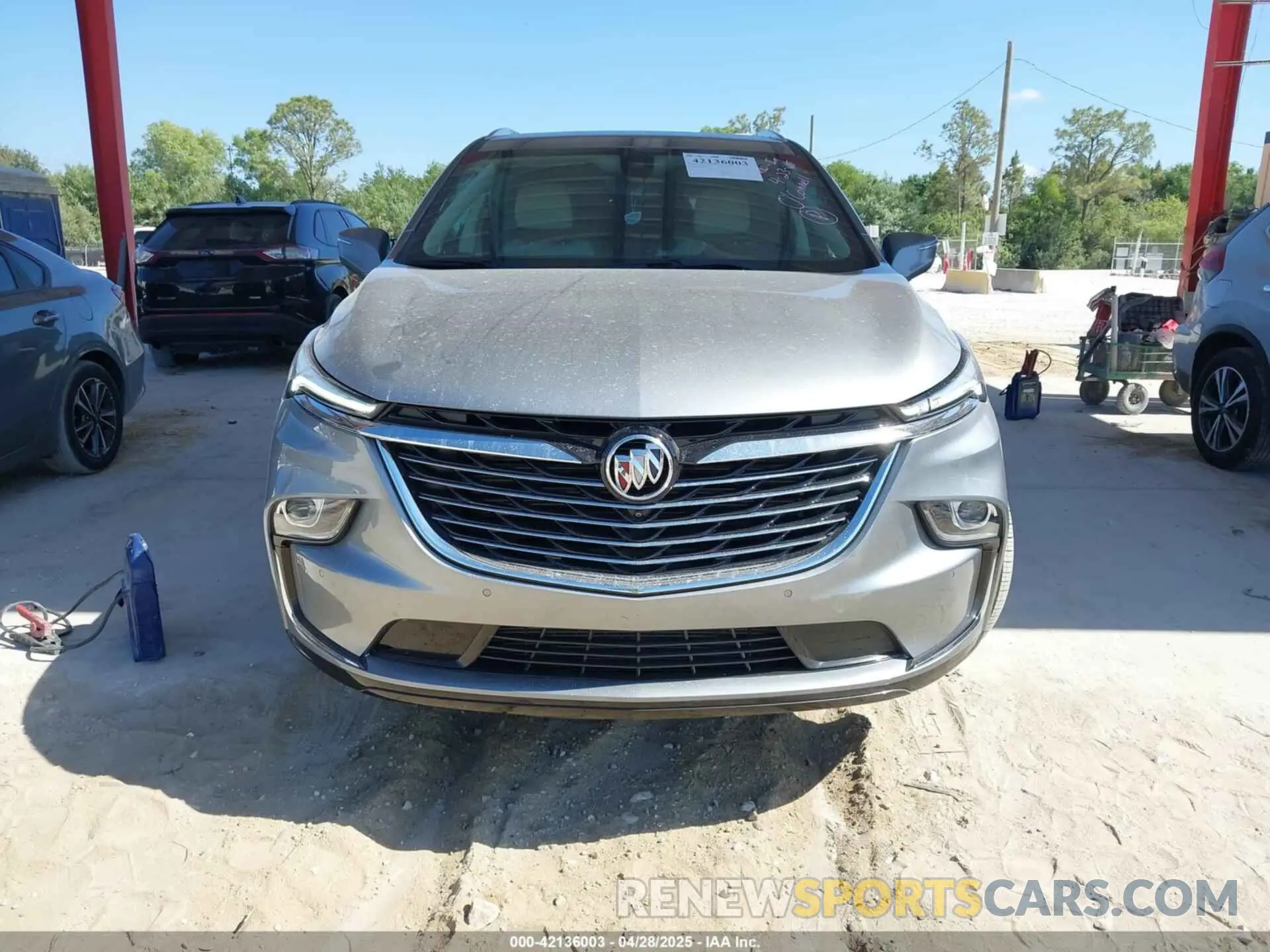 12 fotografías del automóvil dañado 5GAERBKW1PJ239992 BUICK ENCLAVE 2023