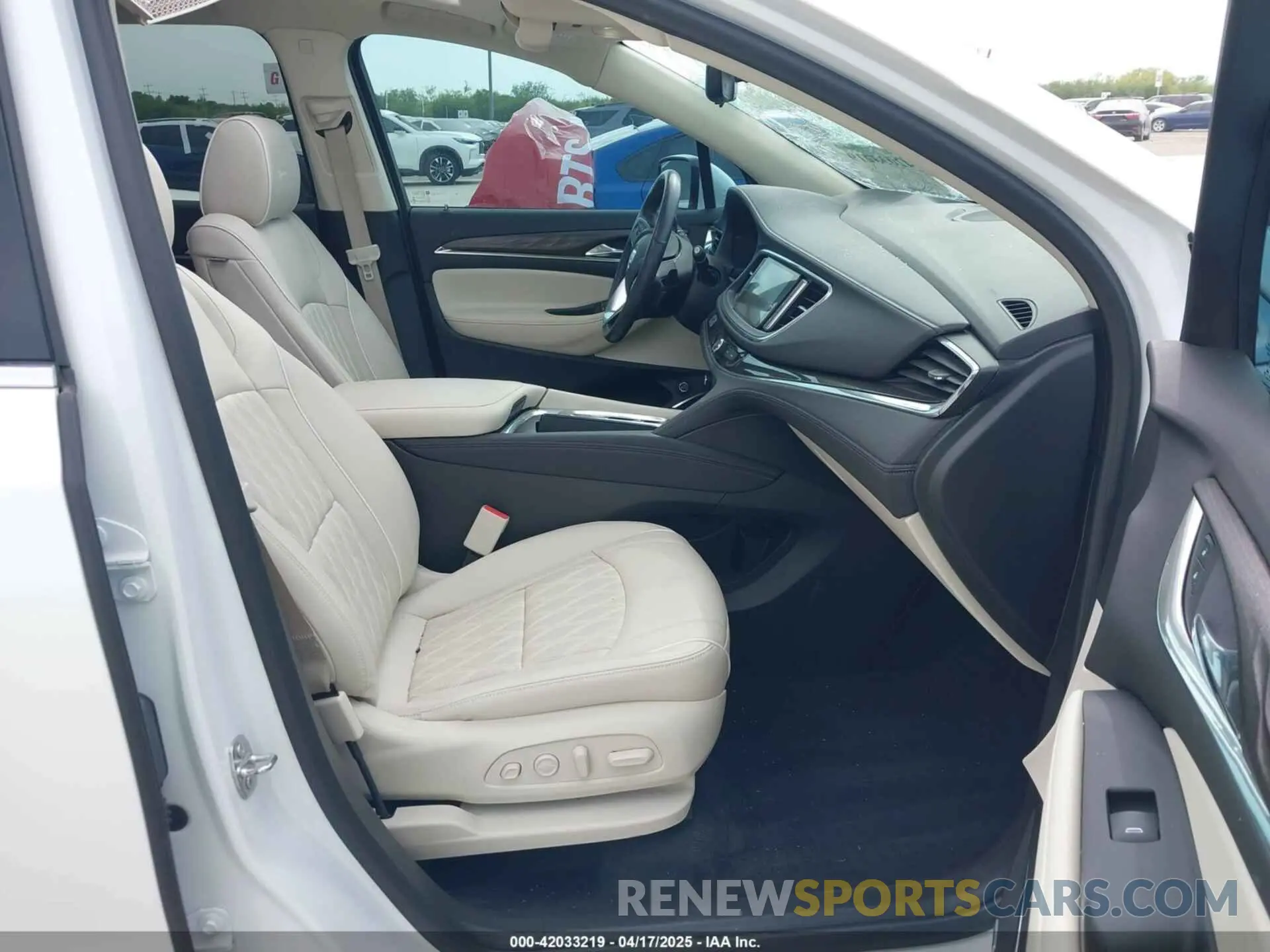 5 fotografías del automóvil dañado 5GAERDKW7PJ144056 BUICK ENCLAVE 2023