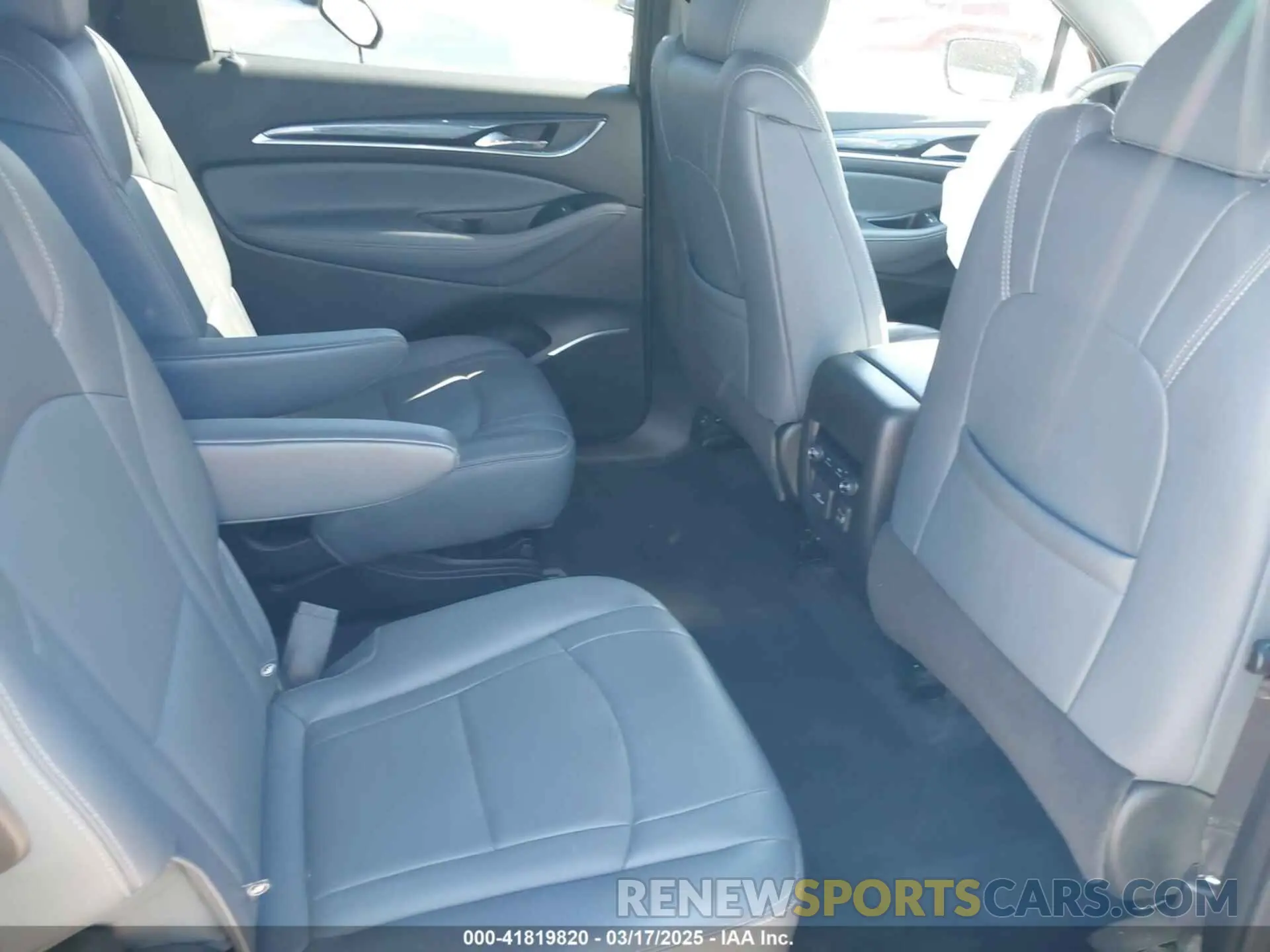 8 fotografías del automóvil dañado 5GAEVAKW3PJ122338 BUICK ENCLAVE 2023