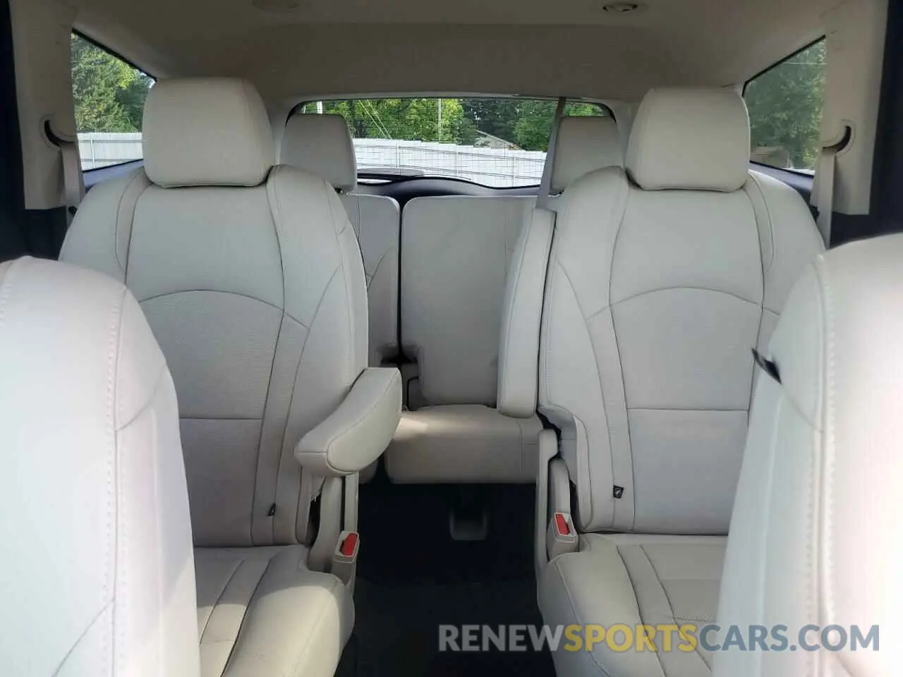 10 fotografías del automóvil dañado 5GAERBKWXRJ106814 BUICK ENCLAVE 2024