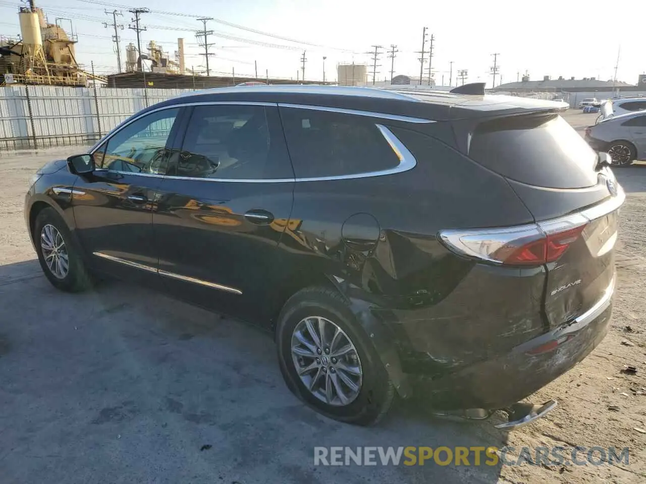2 fotografías del automóvil dañado 5GAERBKWXRJ113486 BUICK ENCLAVE 2024