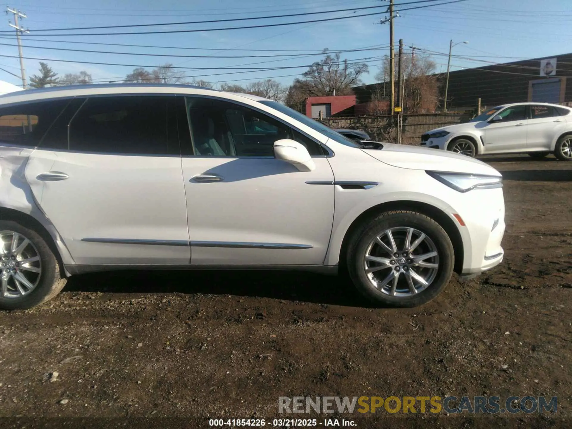 13 fotografías del automóvil dañado 5GAERBKWXRJ136850 BUICK ENCLAVE 2024