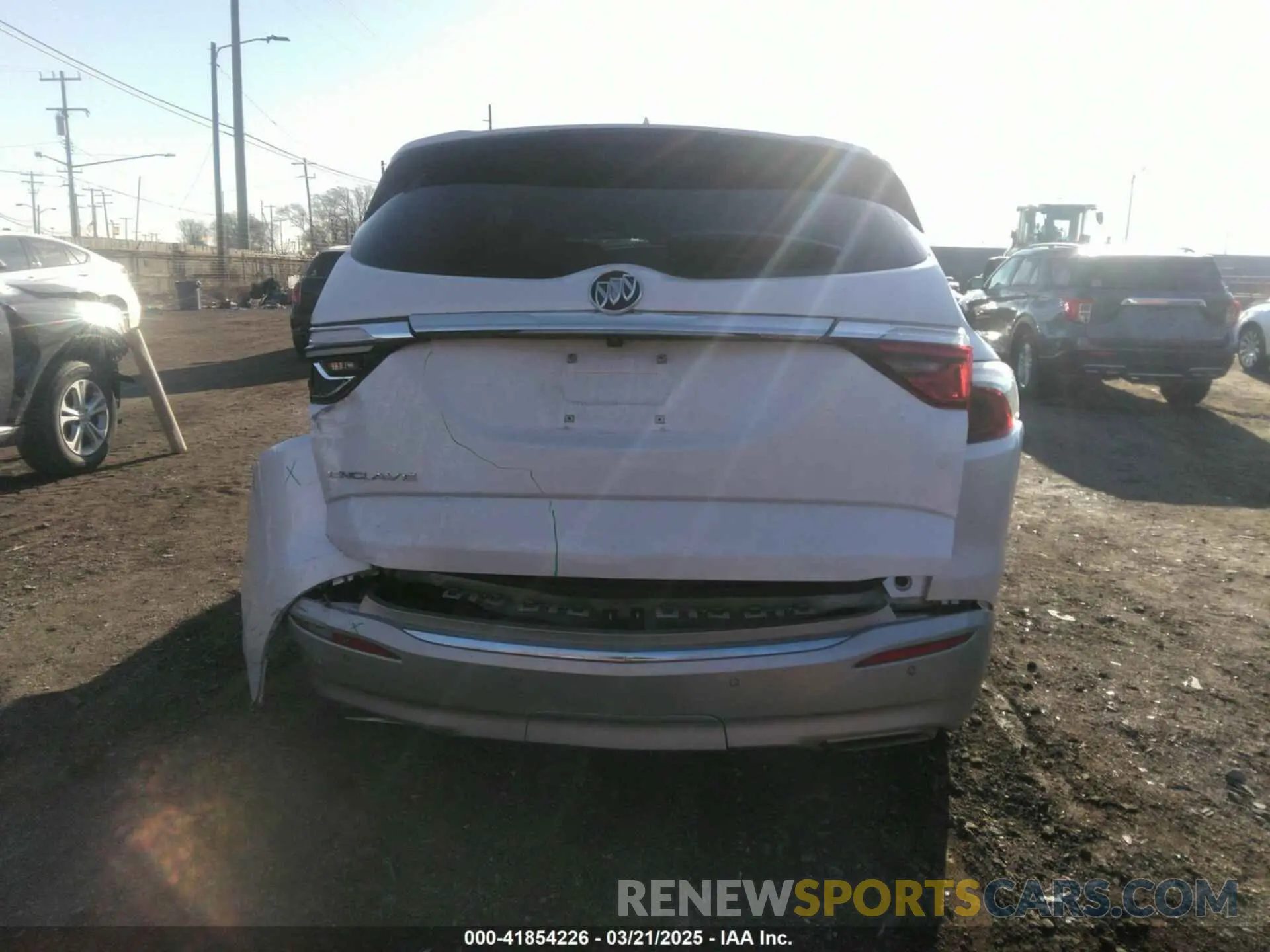 16 fotografías del automóvil dañado 5GAERBKWXRJ136850 BUICK ENCLAVE 2024