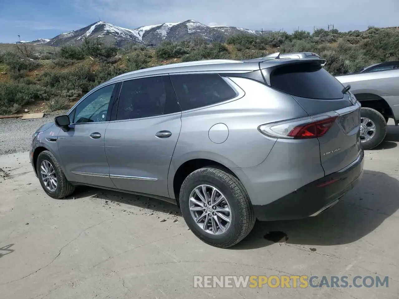 2 fotografías del automóvil dañado 5GAERCKWXRJ116975 BUICK ENCLAVE 2024