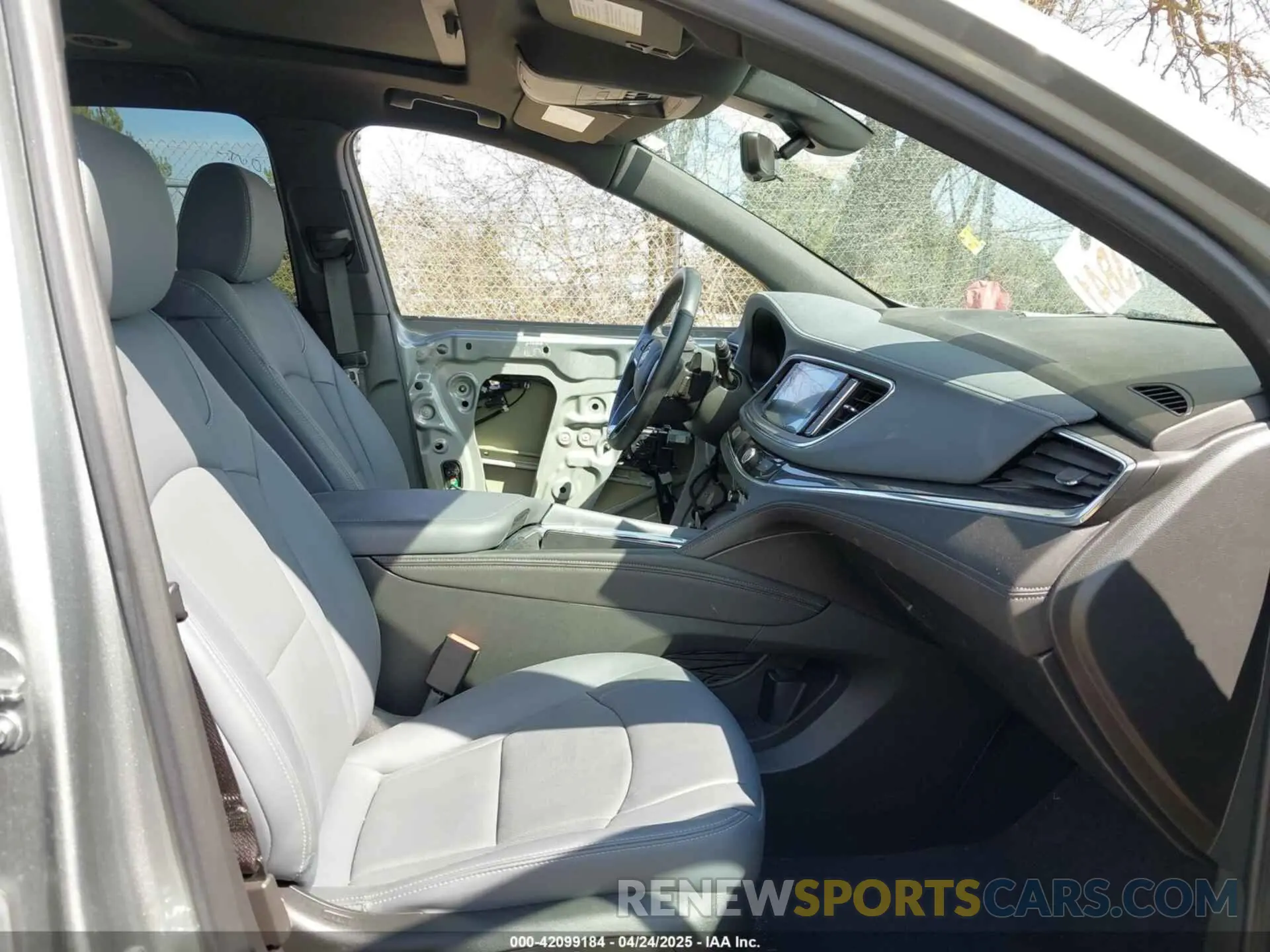 5 fotografías del automóvil dañado 5GAEVAKW2RJ122141 BUICK ENCLAVE 2024