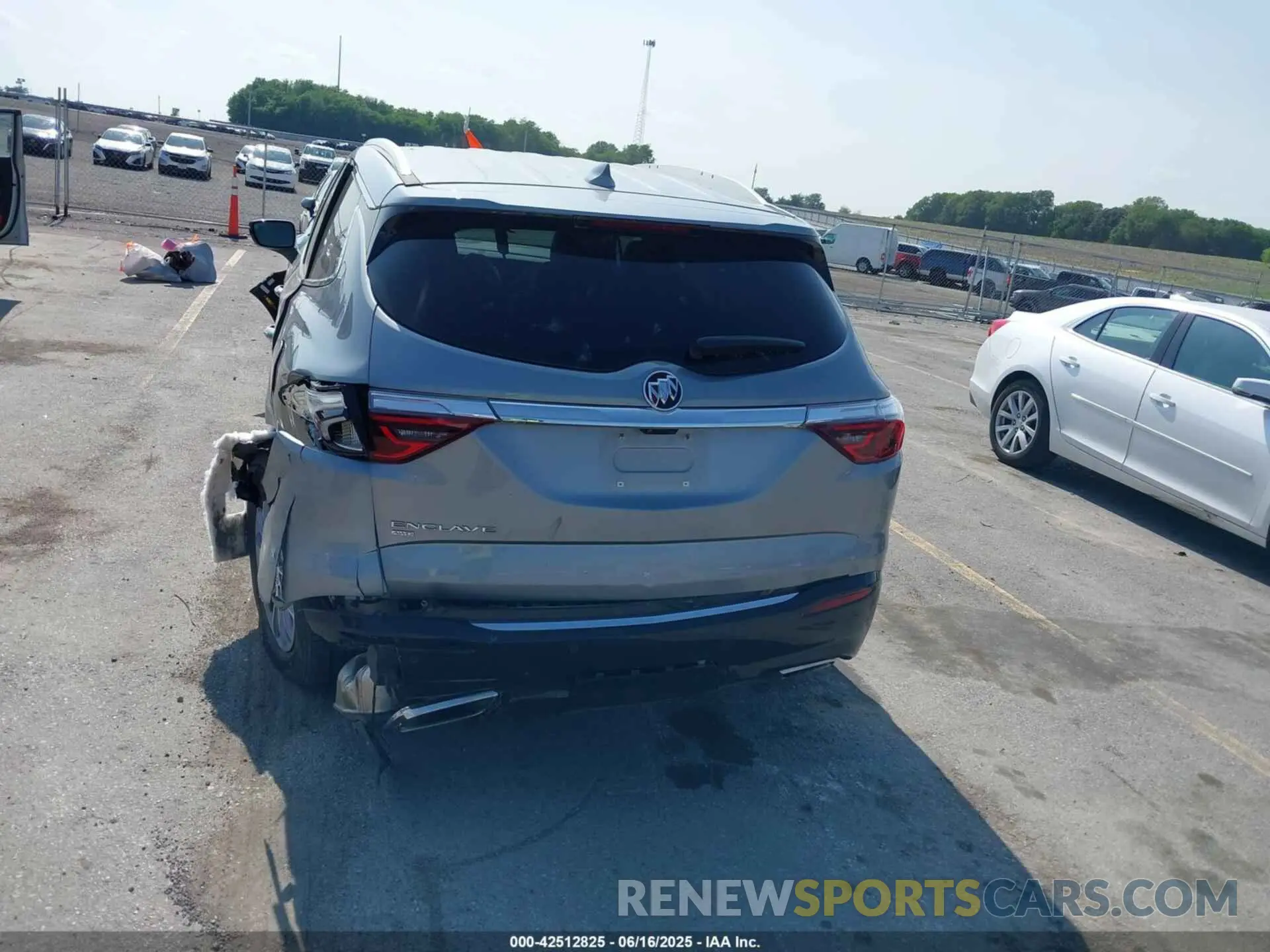16 fotografías del automóvil dañado 5GAEVBKWXRJ125309 BUICK ENCLAVE 2024