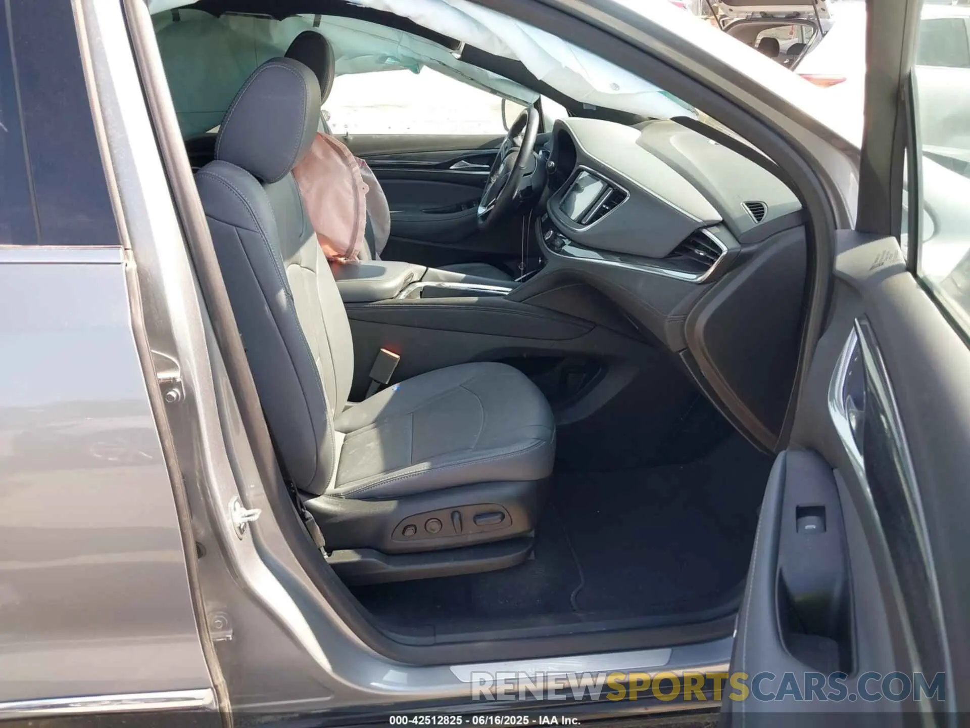 5 fotografías del automóvil dañado 5GAEVBKWXRJ125309 BUICK ENCLAVE 2024