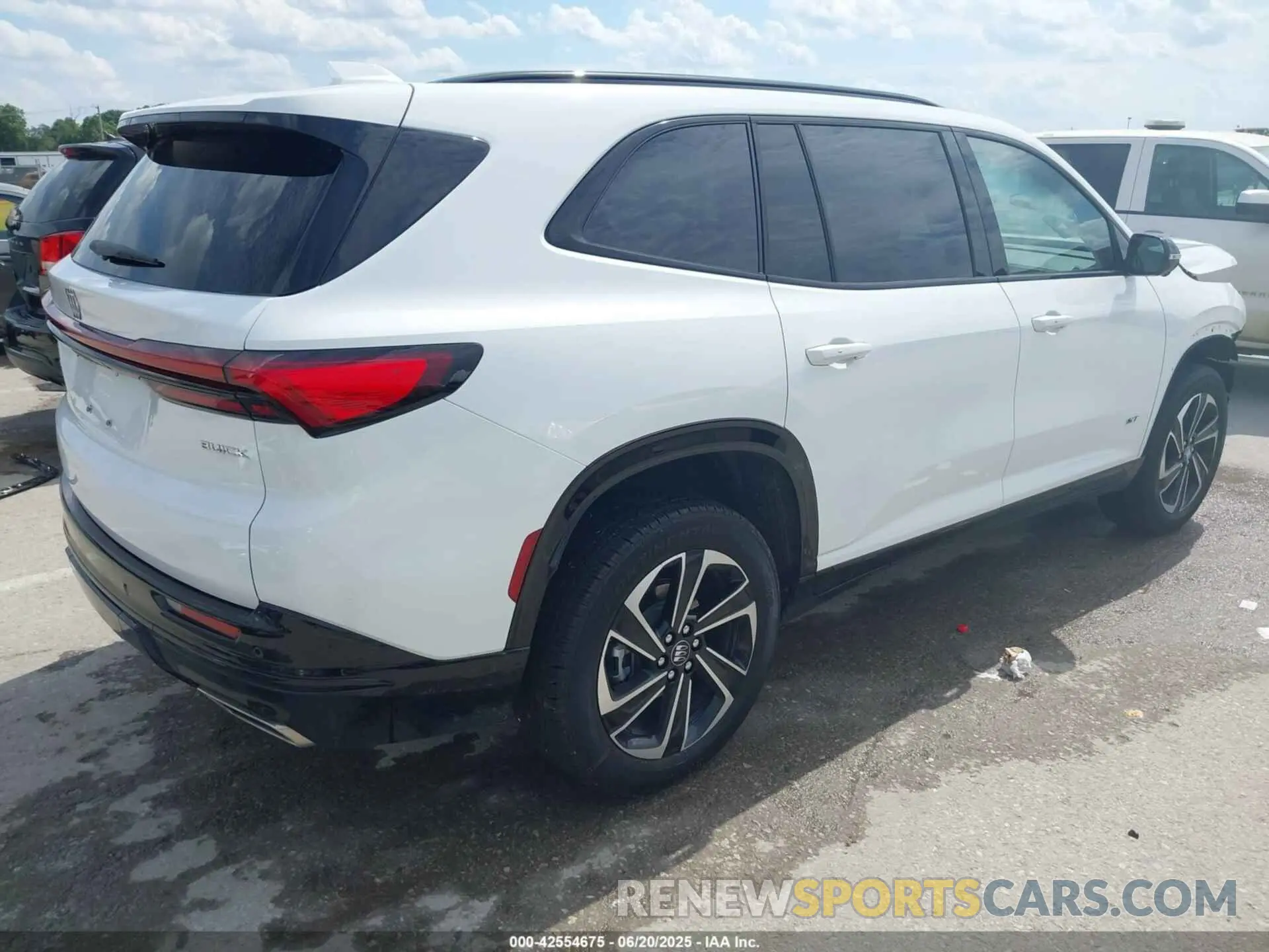 4 fotografías del automóvil dañado 5GAEVBRS3SJ241704 BUICK ENCLAVE 2025